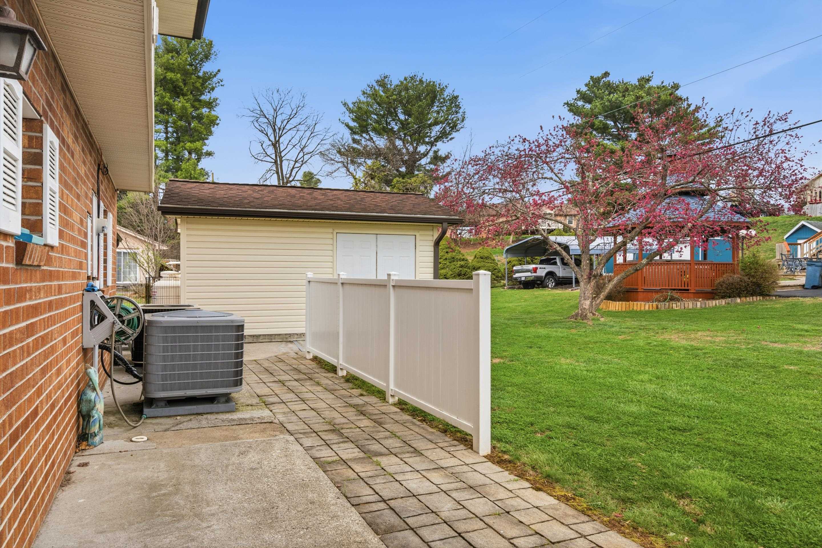 6796 Dunkard Road Dublin VA 24084
