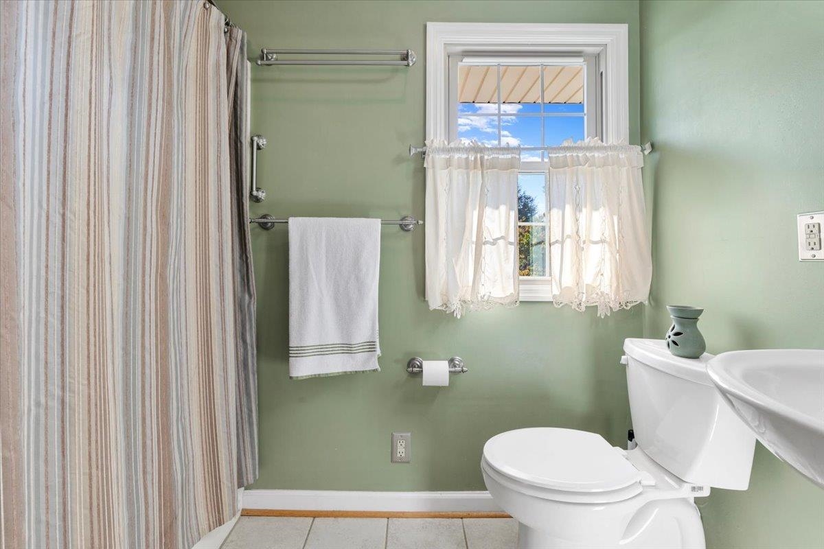 410 Lawndale Drive Pearisburg VA 24134