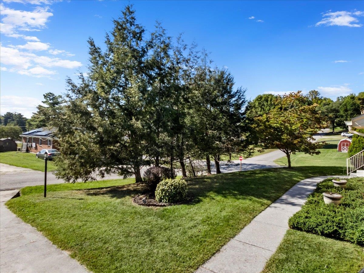 410 Lawndale Drive Pearisburg VA 24134