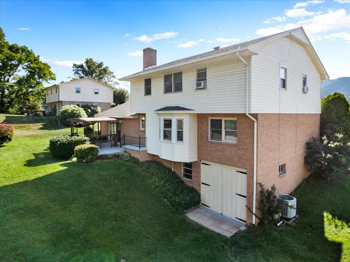 410 Lawndale Drive Pearisburg VA 24134
