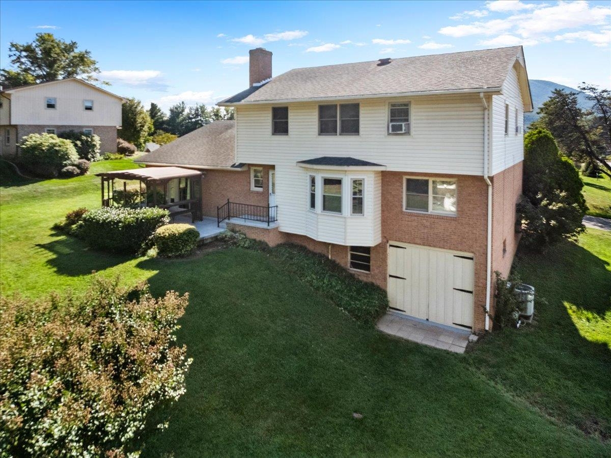 410 Lawndale Drive Pearisburg VA 24134
