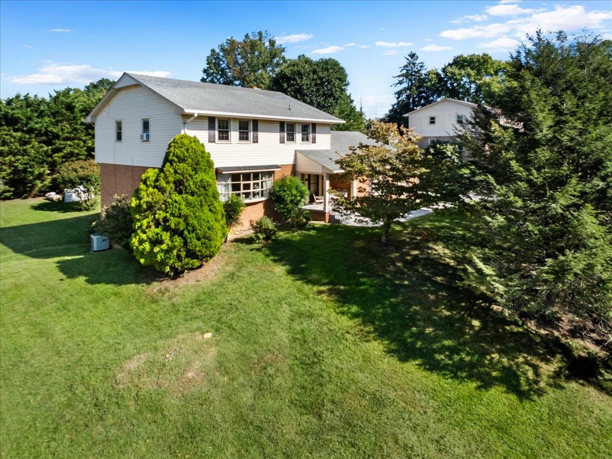 410 Lawndale Drive Pearisburg VA 24134