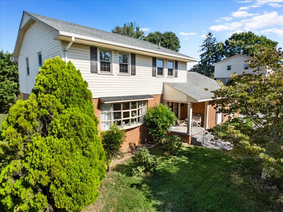 410 Lawndale Drive Pearisburg VA 24134