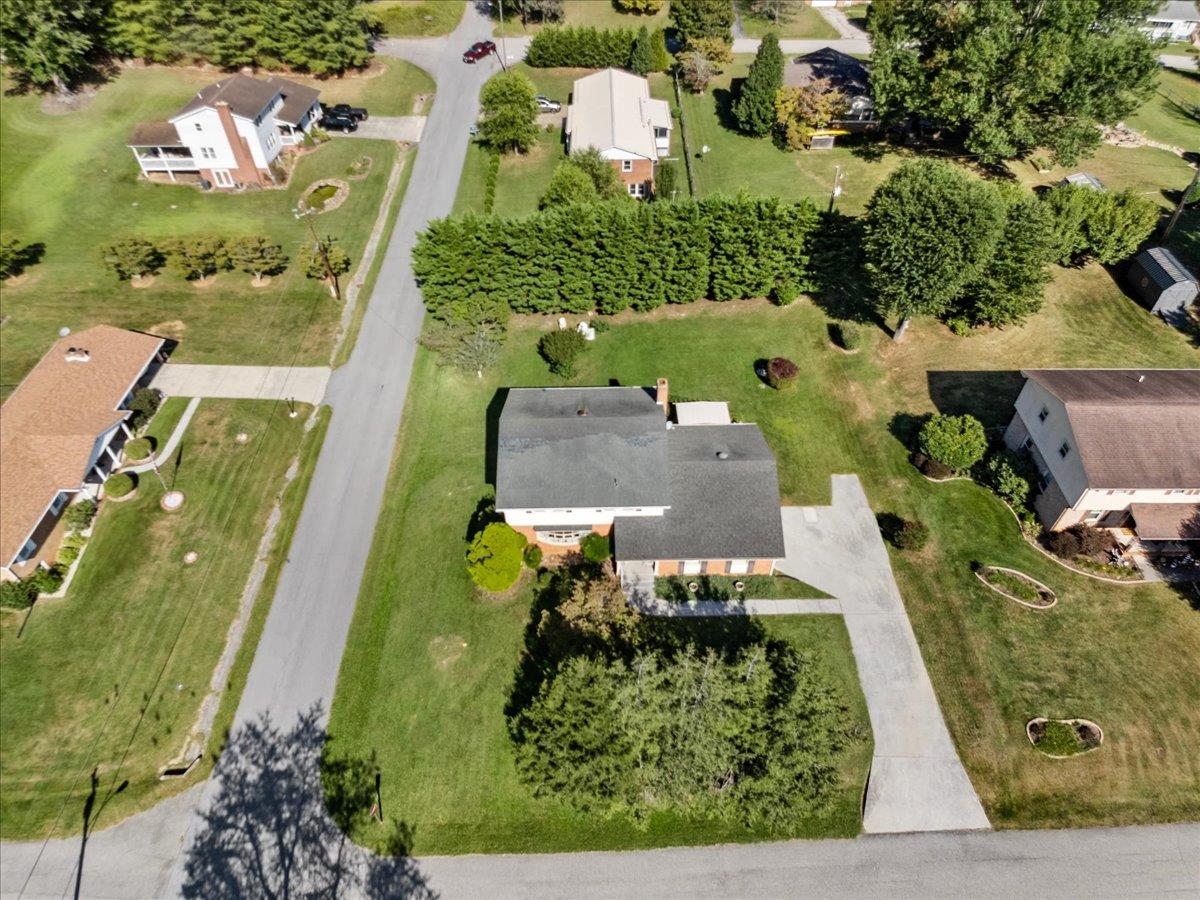 410 Lawndale Drive Pearisburg VA 24134