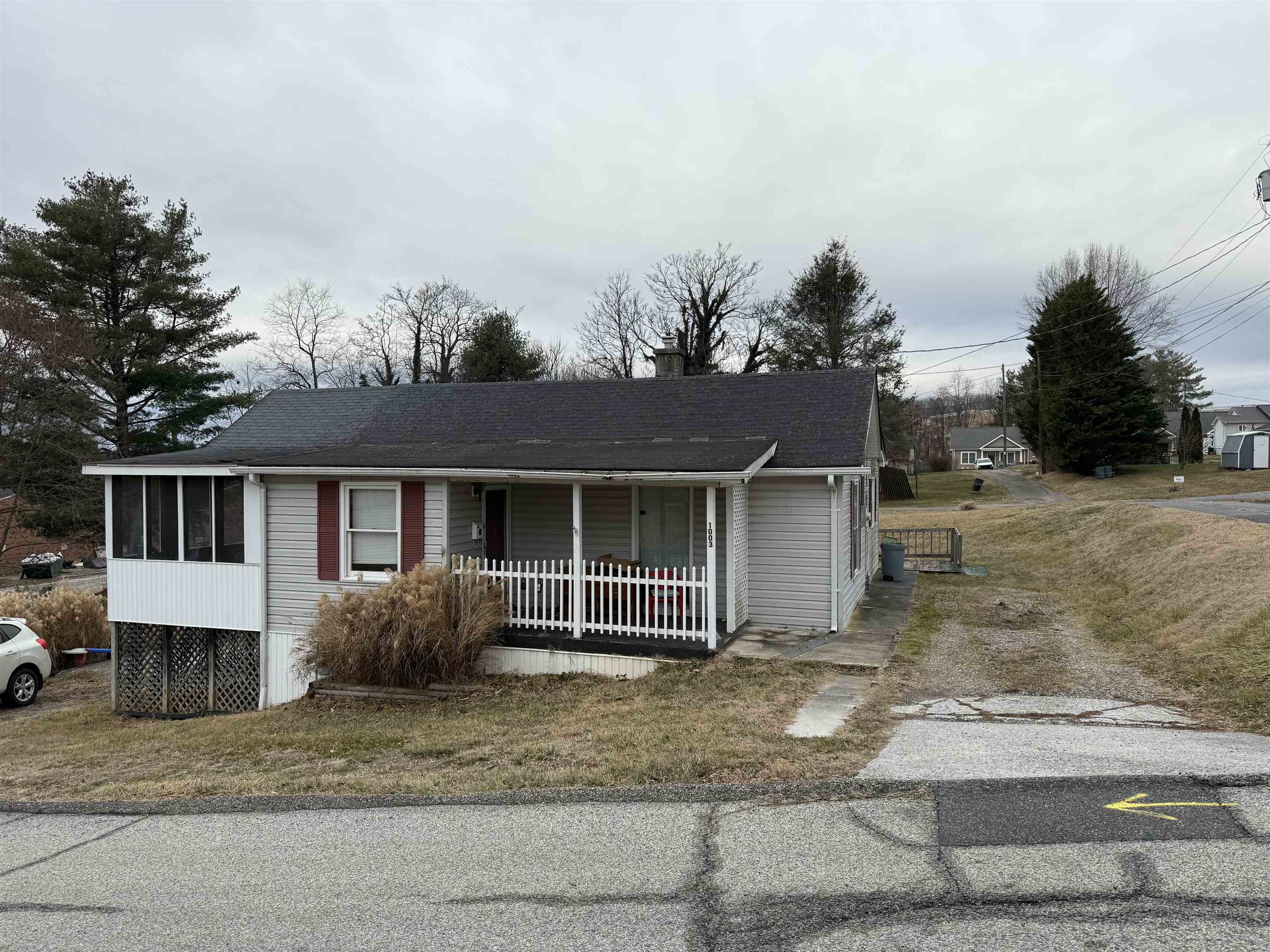 1003 Sanford Street Radford VA 24141