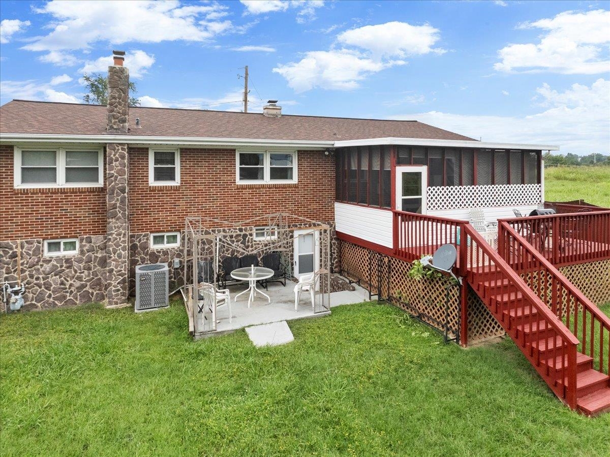 1915 Glenroy Street NW Roanoke VA 24017