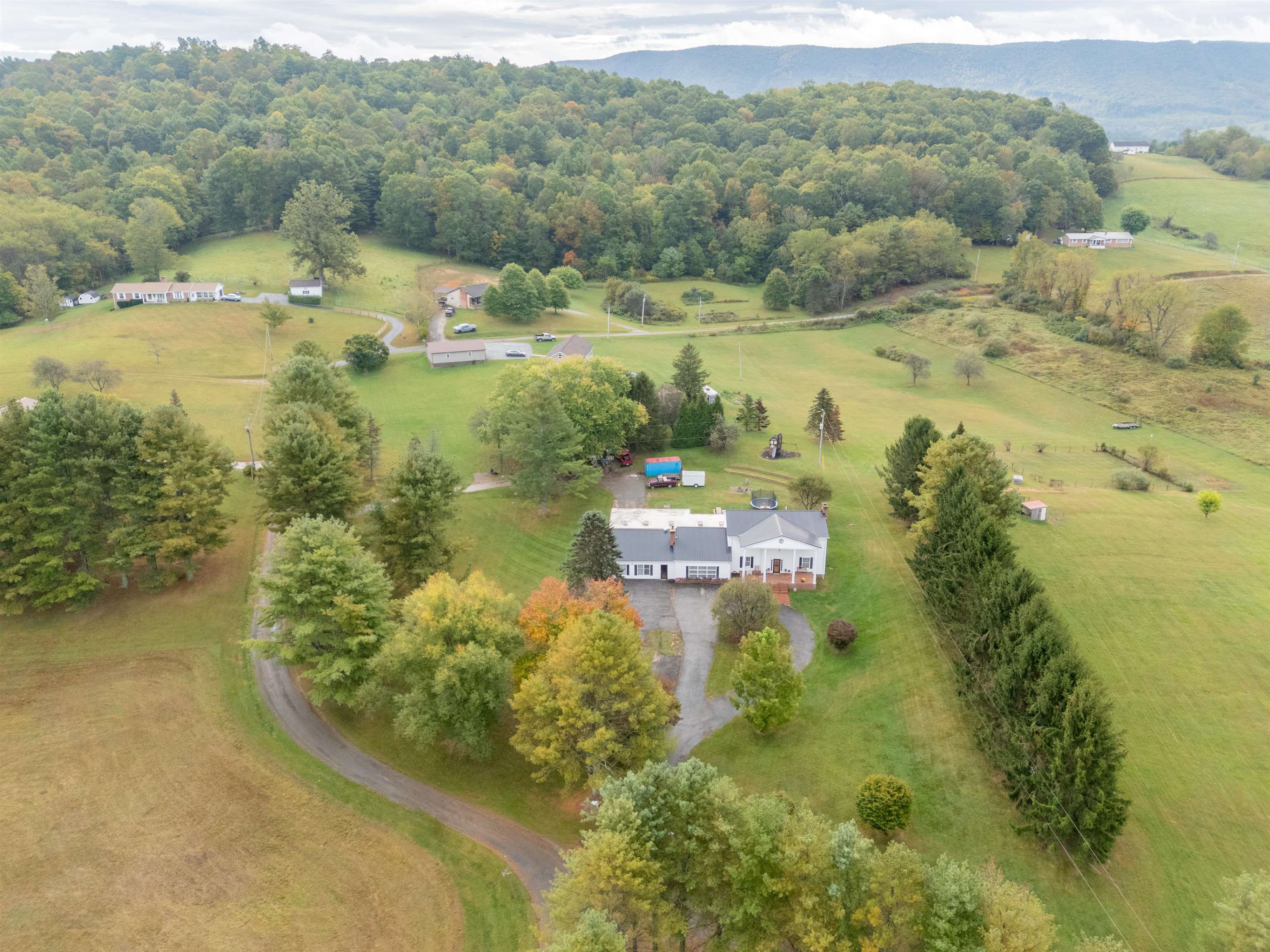 350 Valley View Lane Bland VA 24315