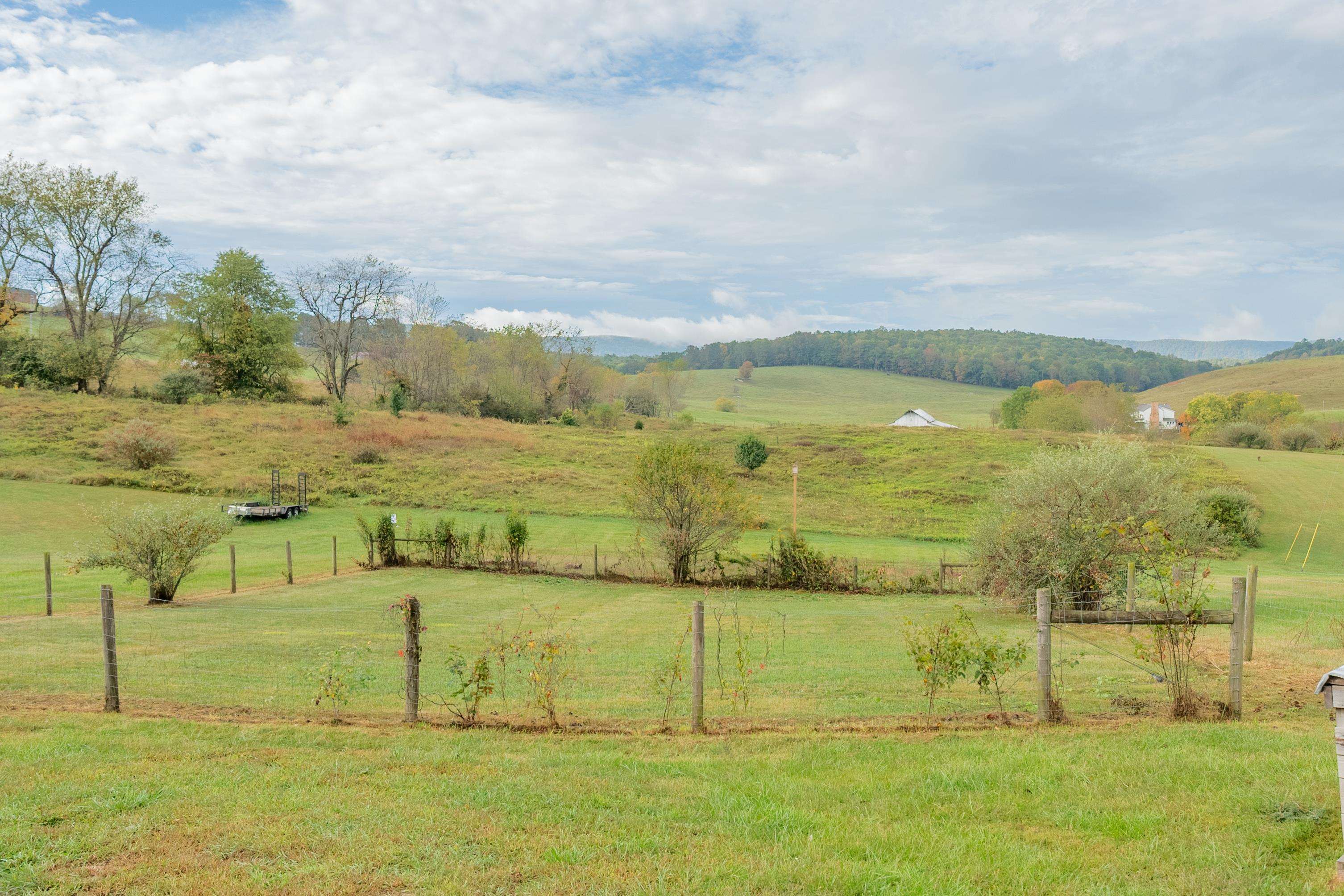 350 Valley View Lane Bland VA 24315