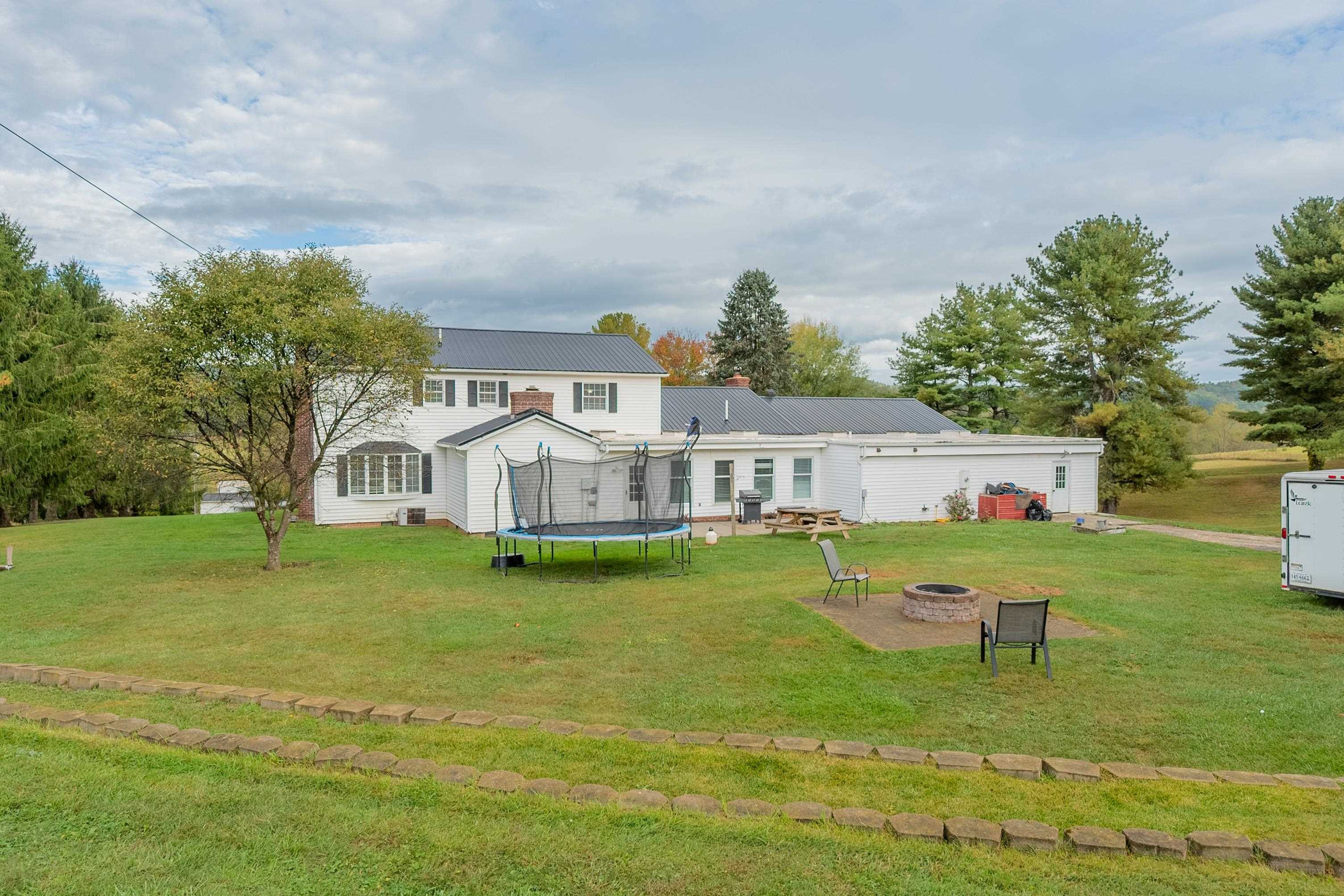 350 Valley View Lane Bland VA 24315