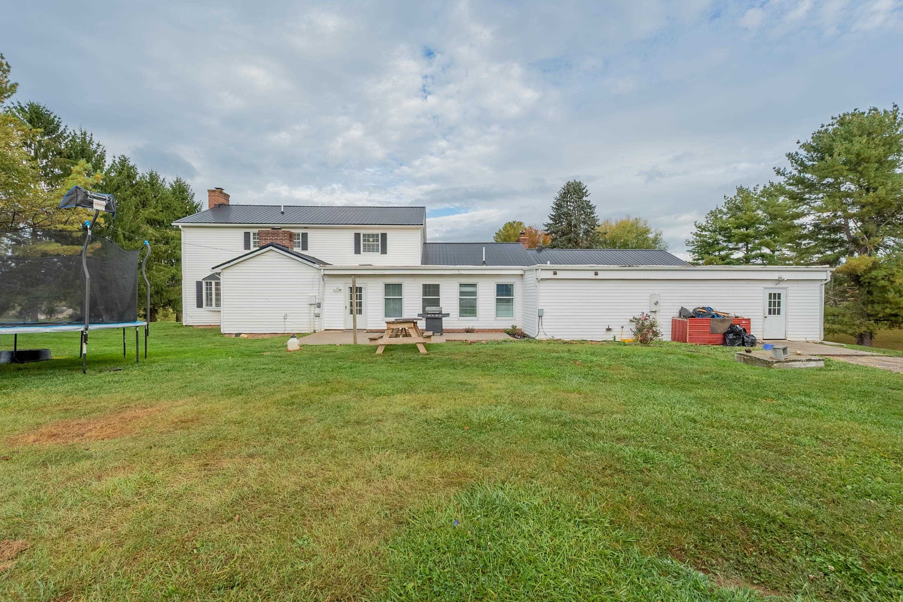 350 Valley View Lane Bland VA 24315