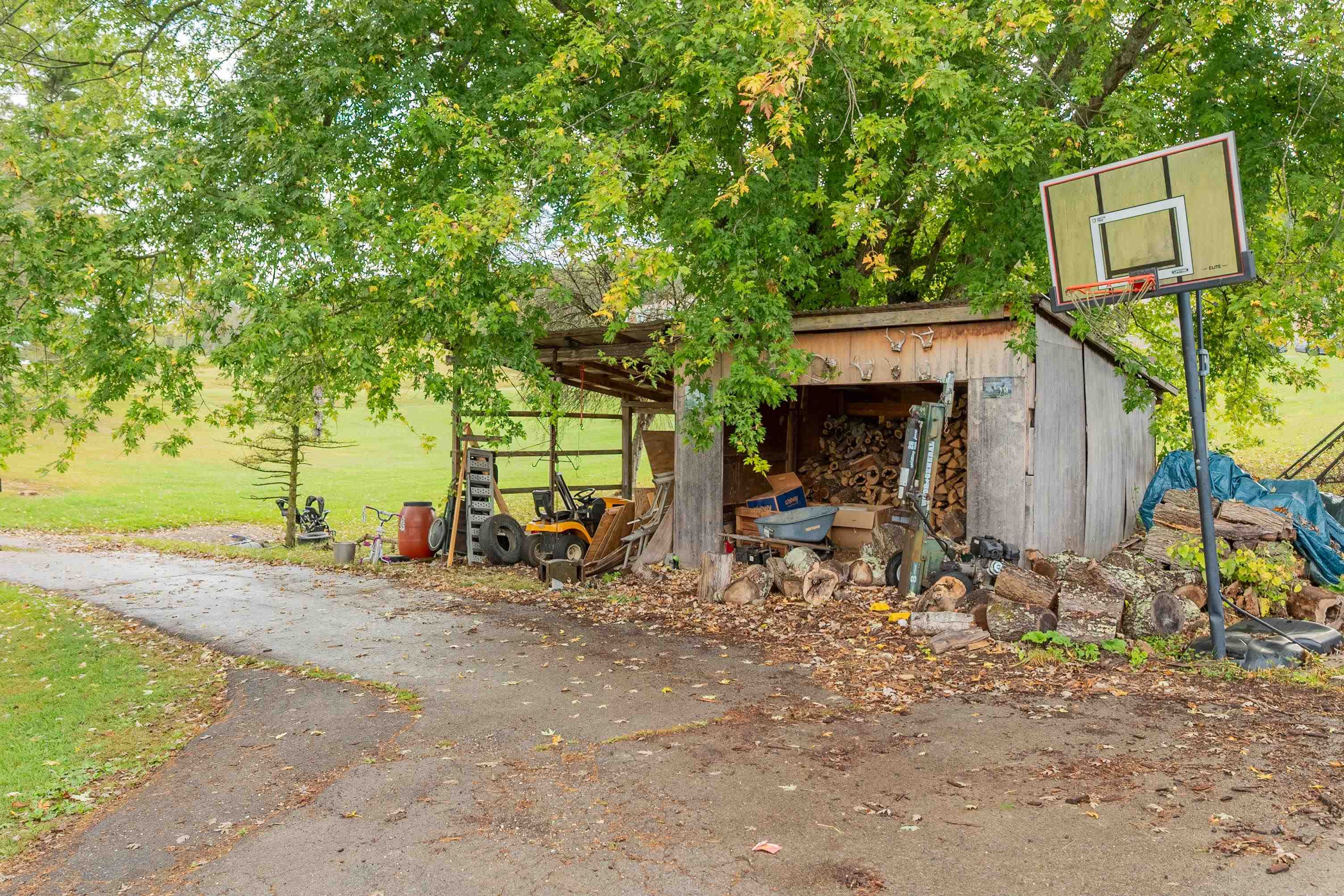 350 Valley View Lane Bland VA 24315