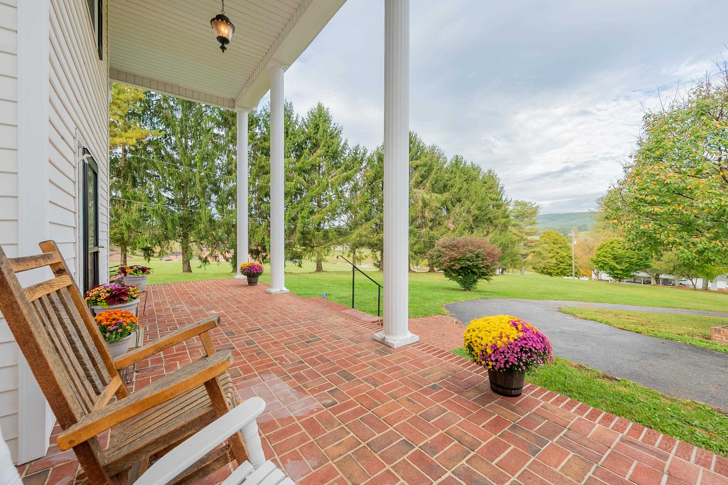 350 Valley View Lane Bland VA 24315