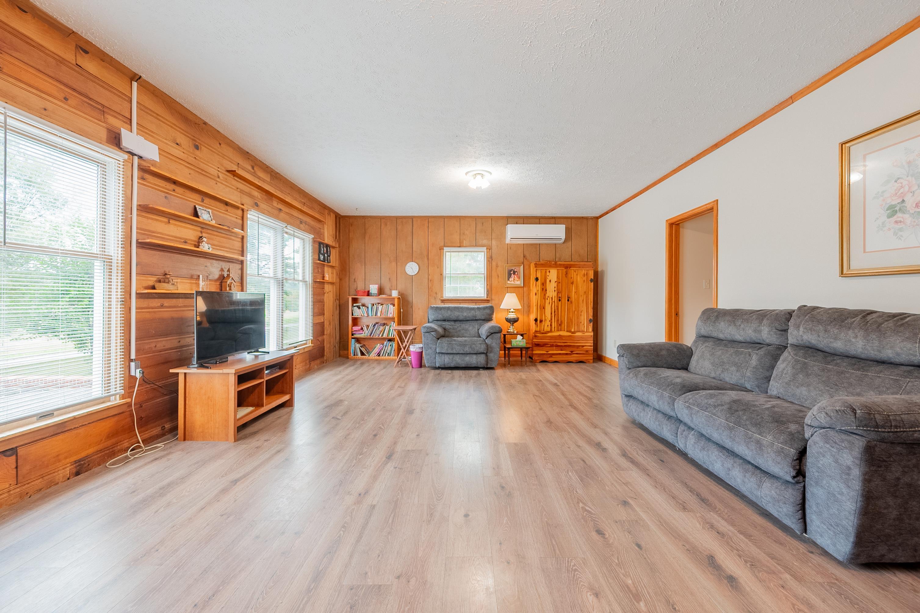 350 Valley View Lane Bland VA 24315