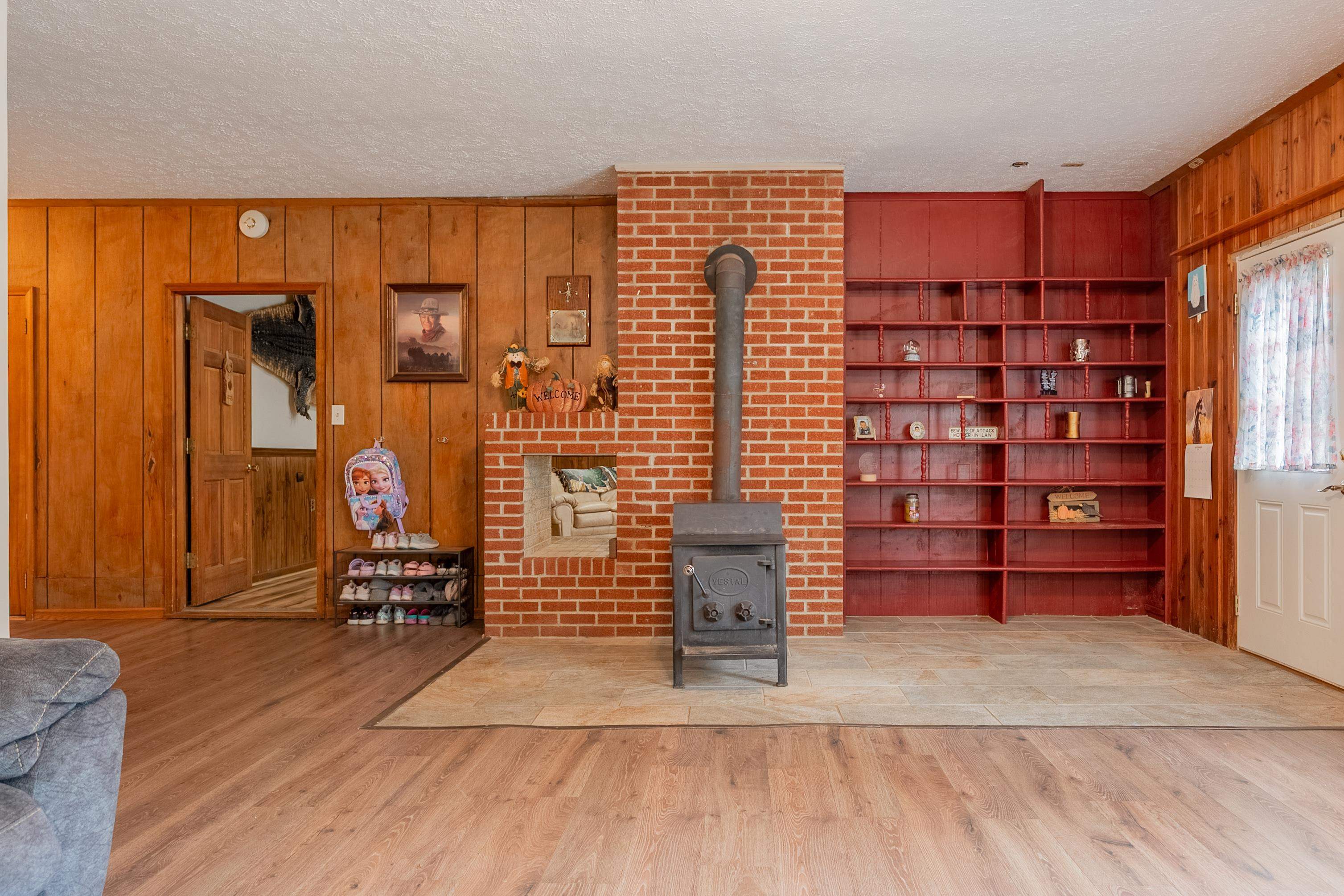 350 Valley View Lane Bland VA 24315