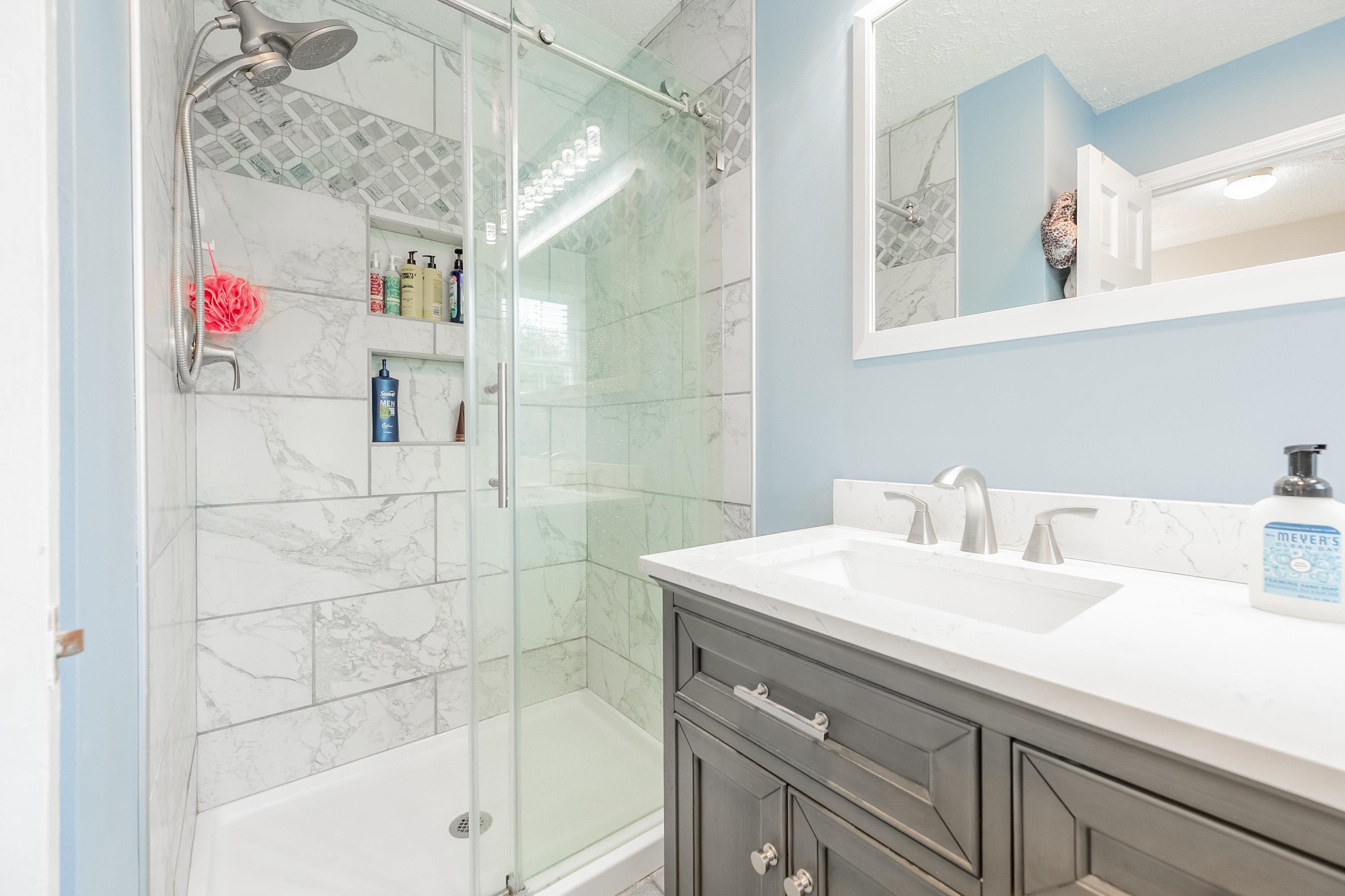 350 Valley View Lane Bland VA 24315