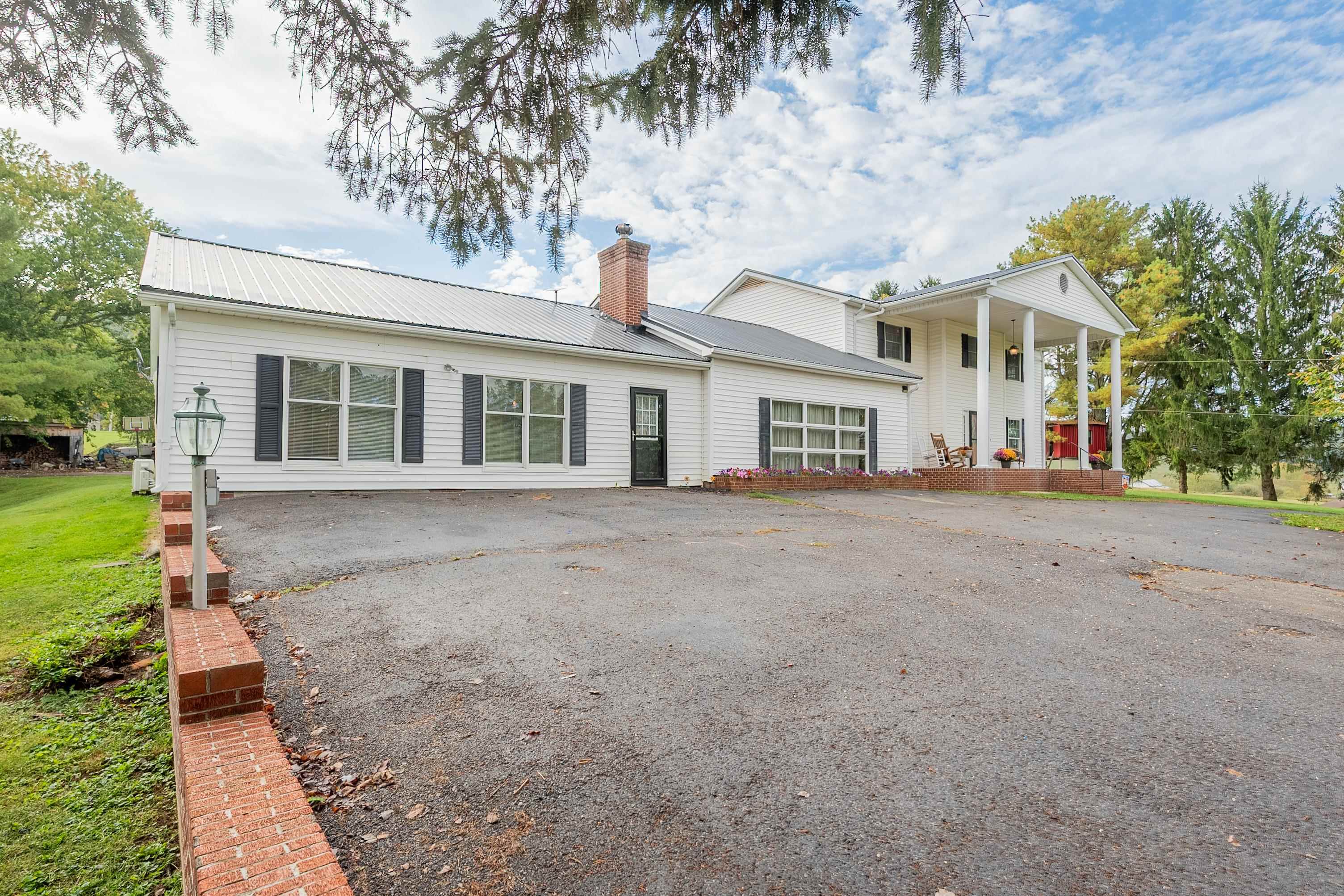 350 Valley View Lane Bland VA 24315