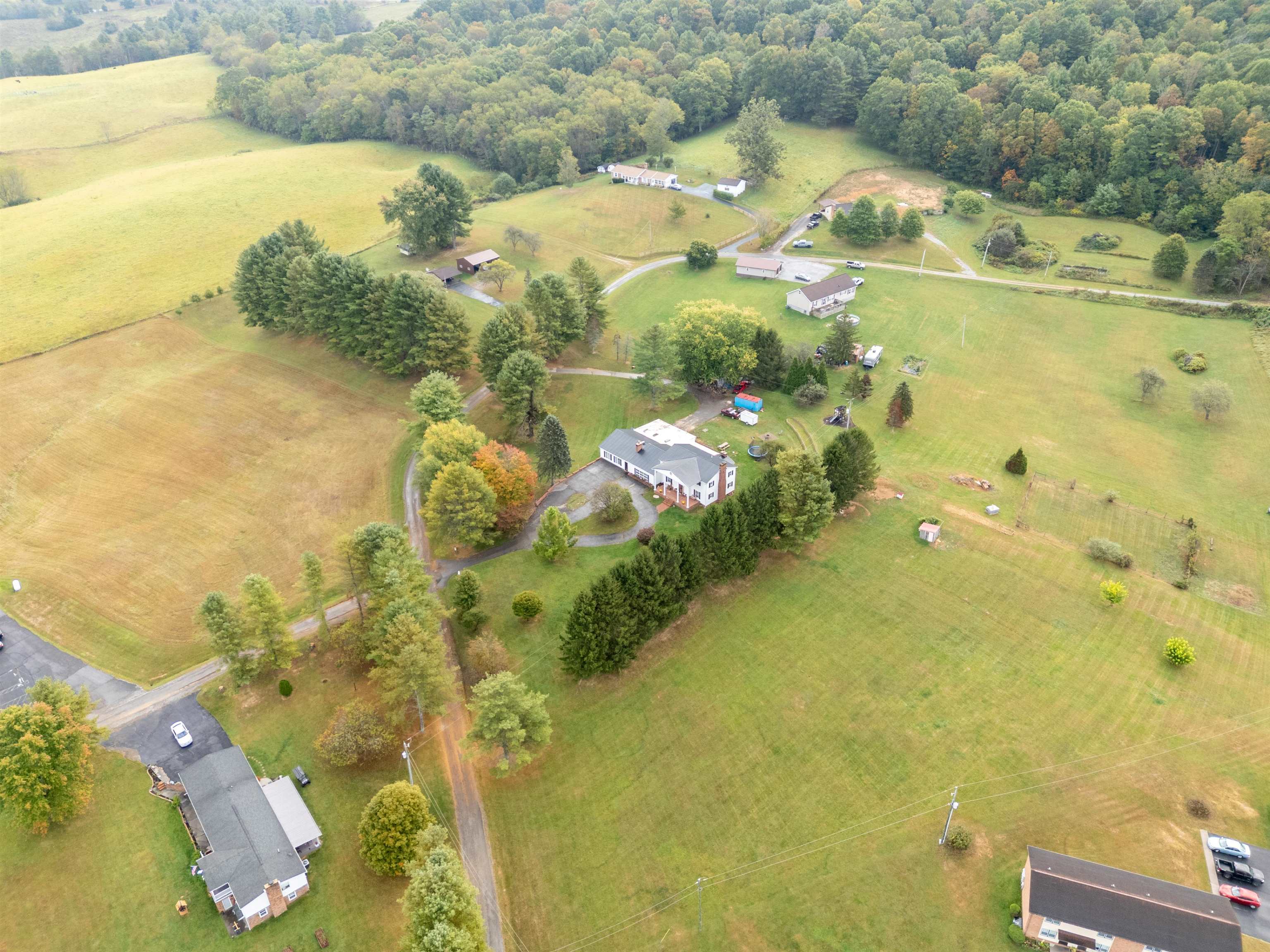 350 Valley View Lane Bland VA 24315