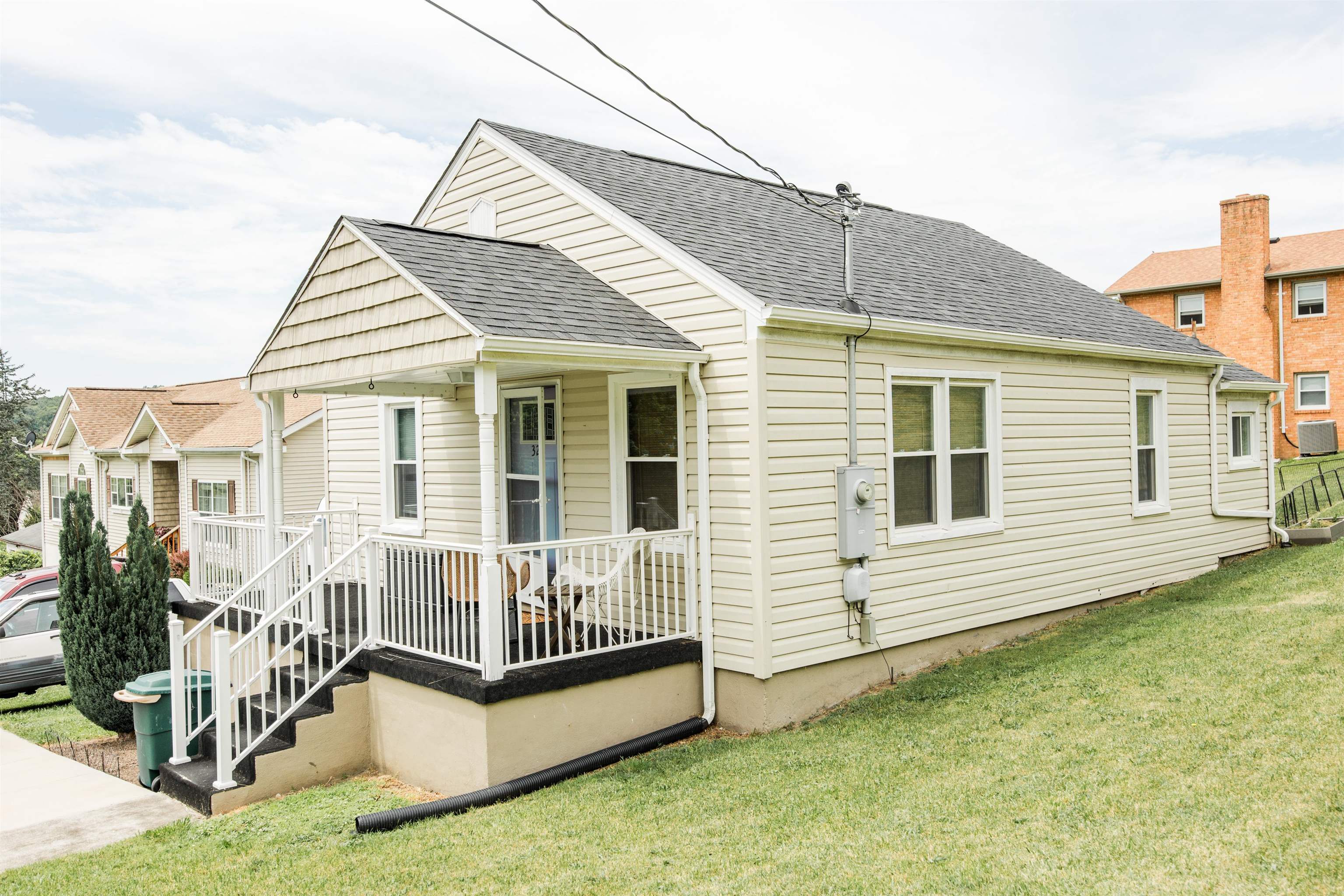 326 Windsor Street Radford VA 24141