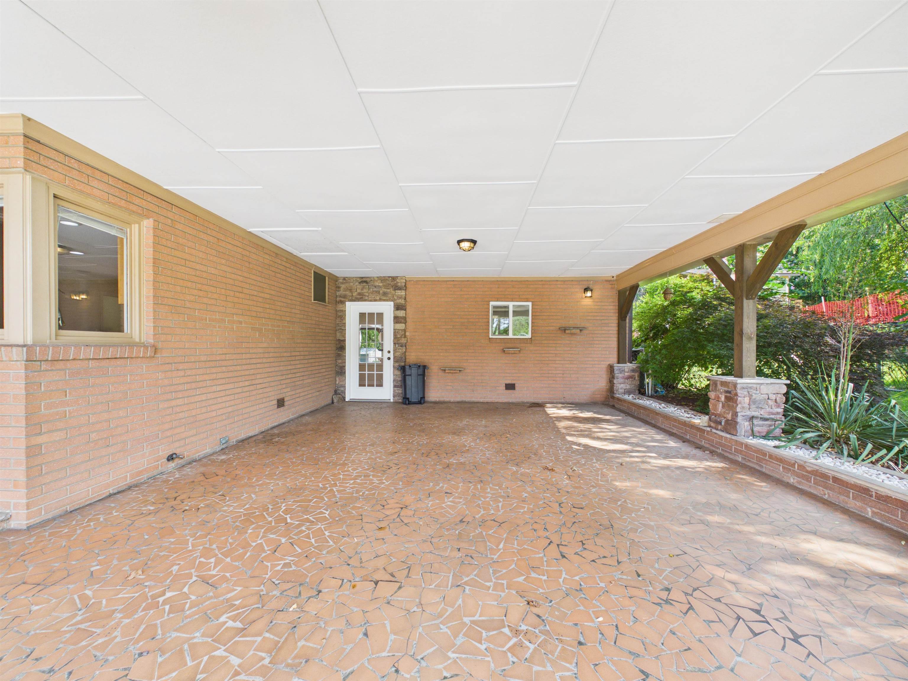 506 Denby Street Radford VA 24141