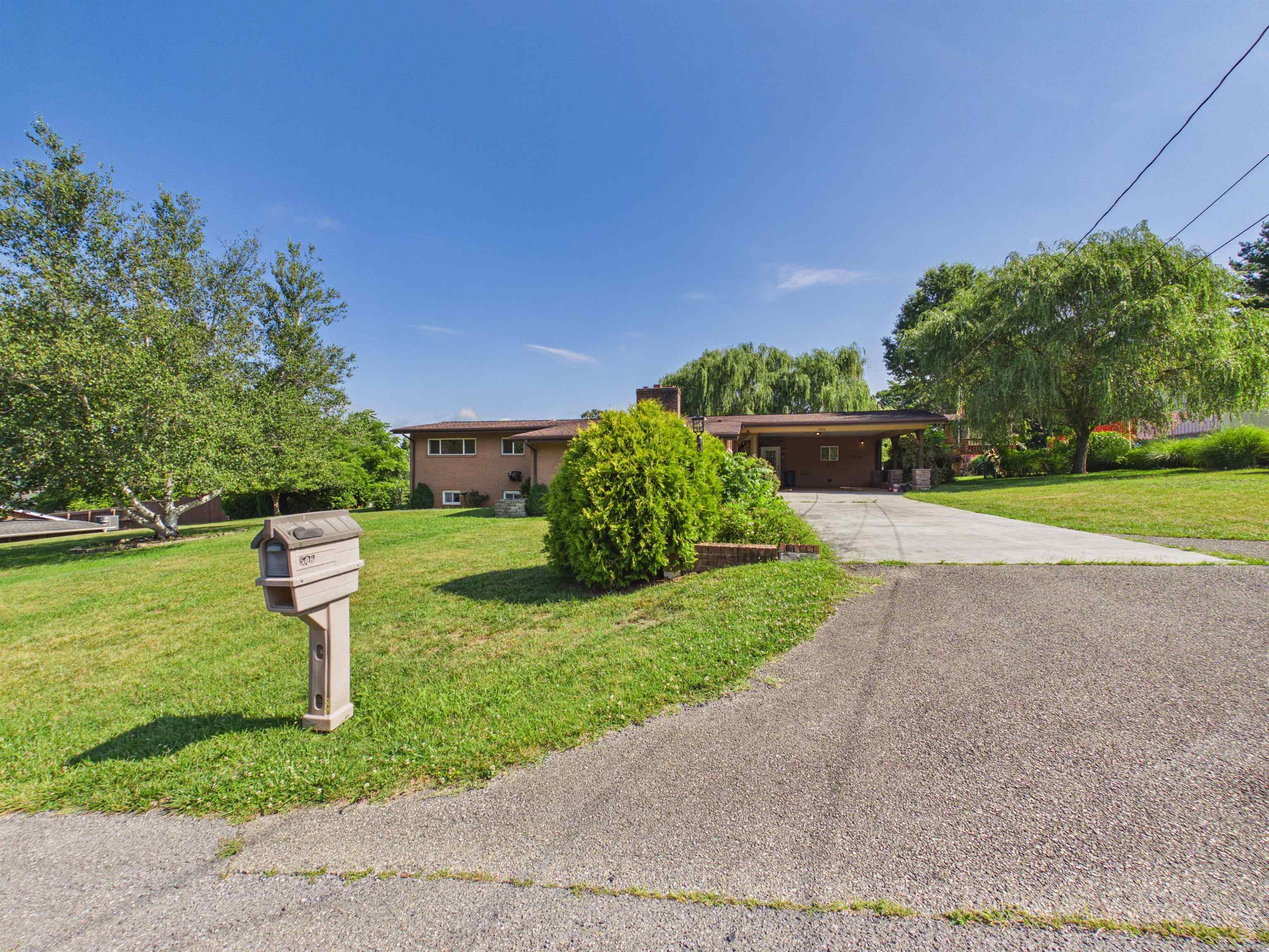 506 Denby Street Radford VA 24141