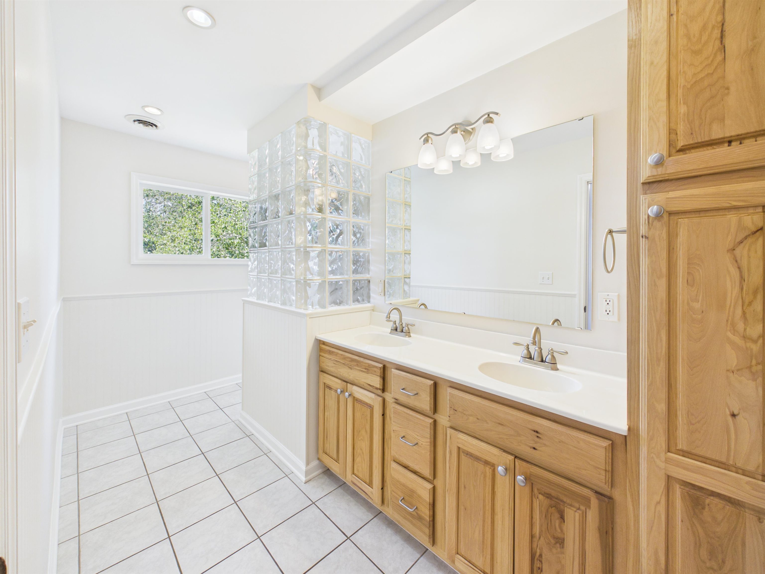 506 Denby Street Radford VA 24141