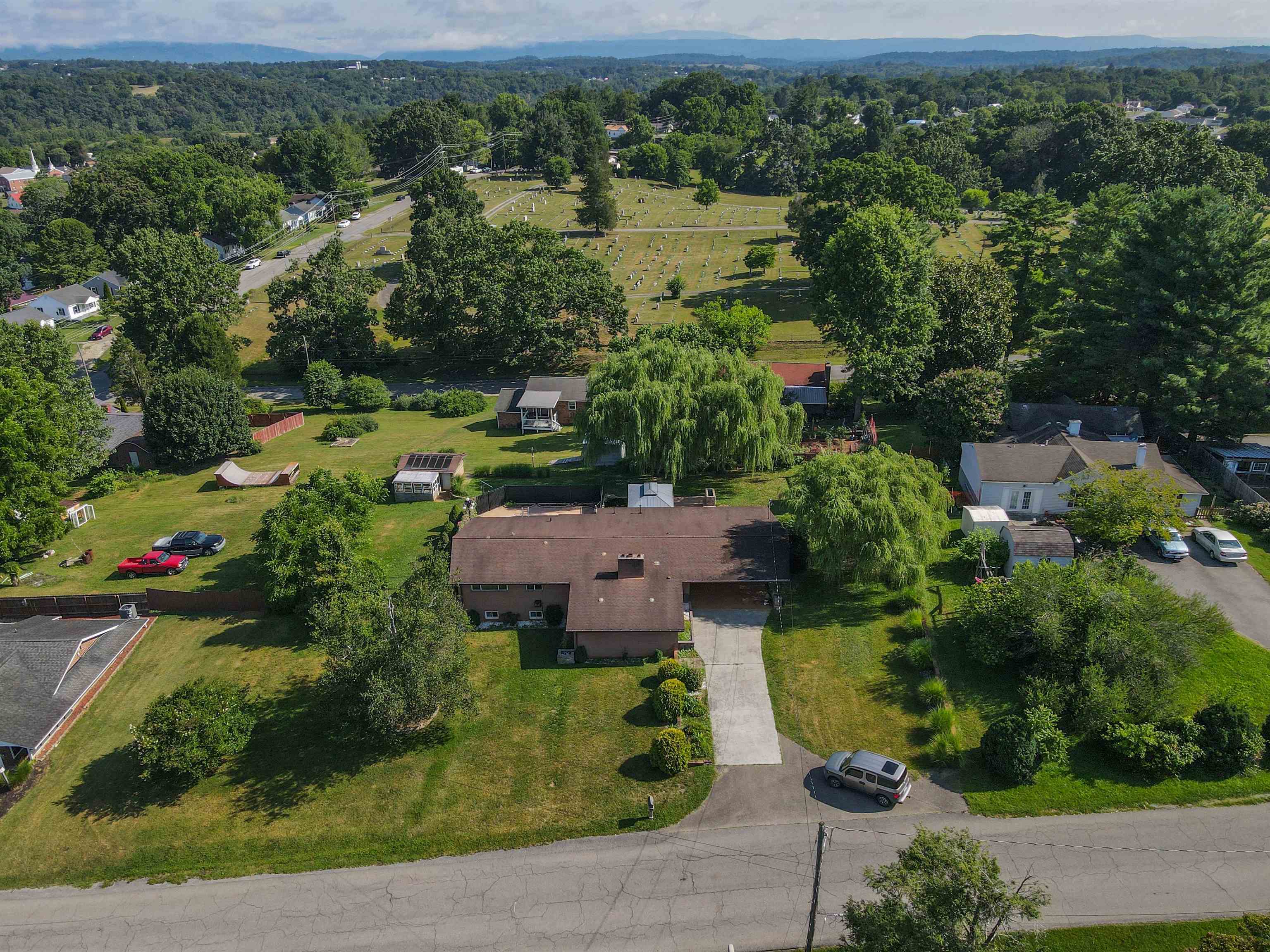 506 Denby Street Radford VA 24141
