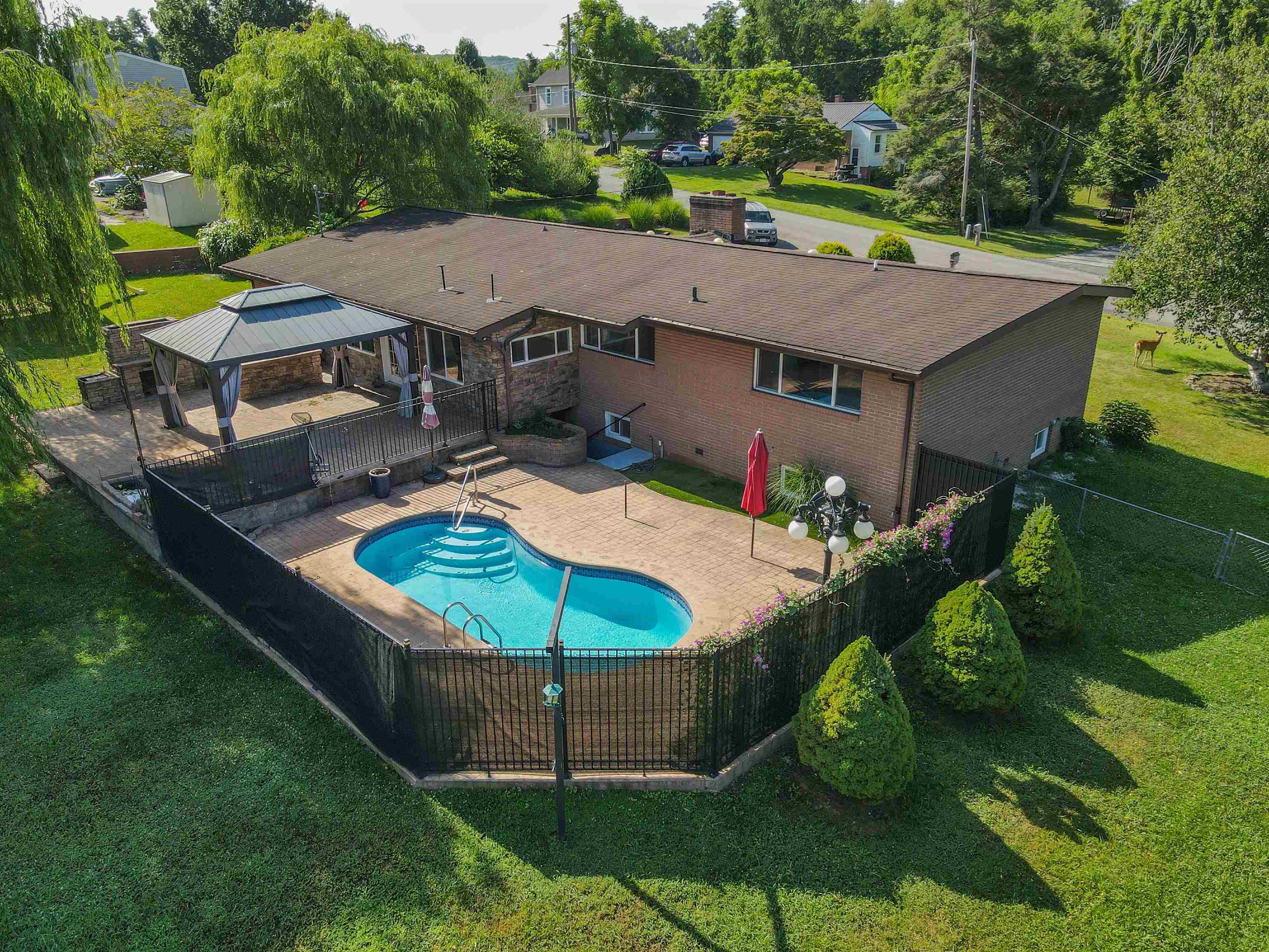 506 Denby Street Radford VA 24141
