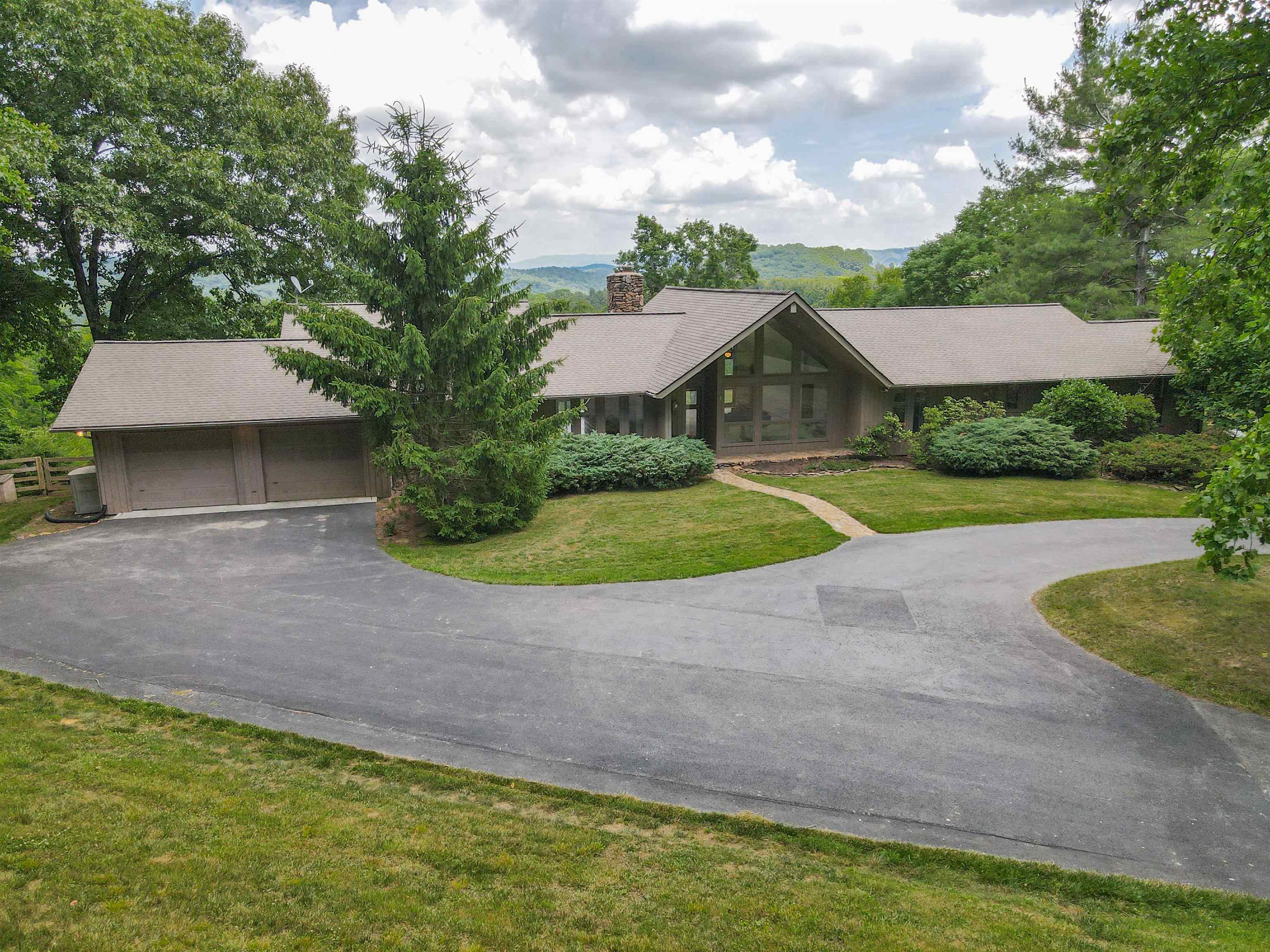 2628 Mt Tabor Road Blacksburg VA 24060
