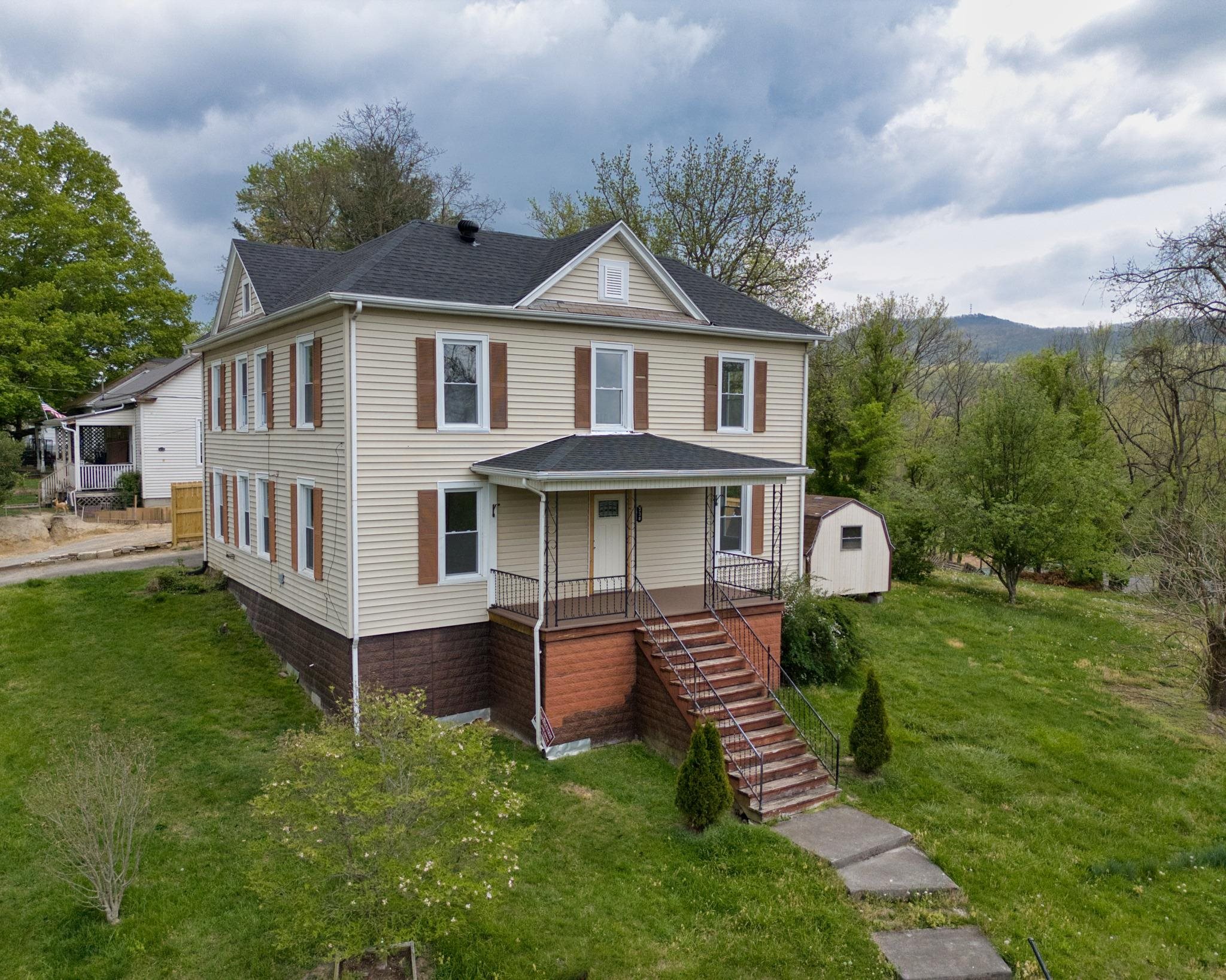 330 Franklin Avenue Pulaski VA 24301