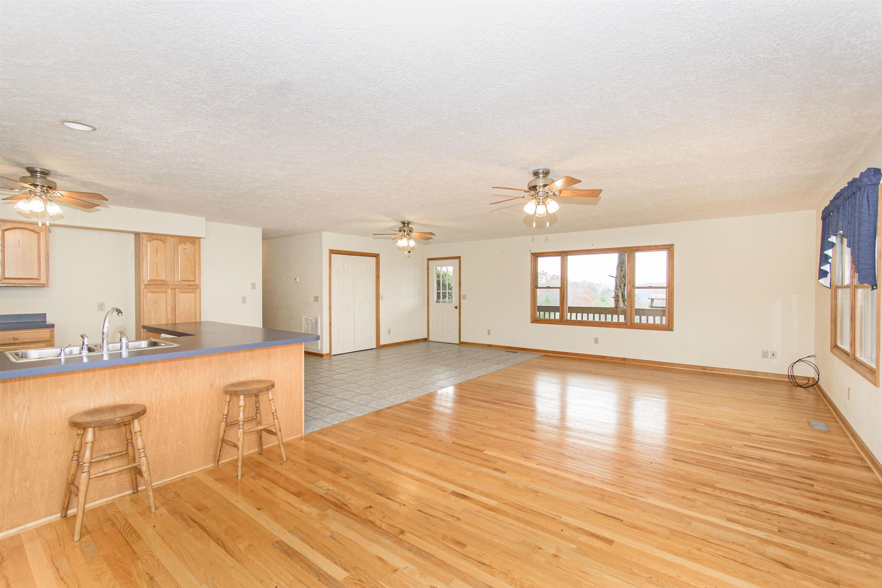 5485 Buffalo Mountain Road SW Willis VA 24380