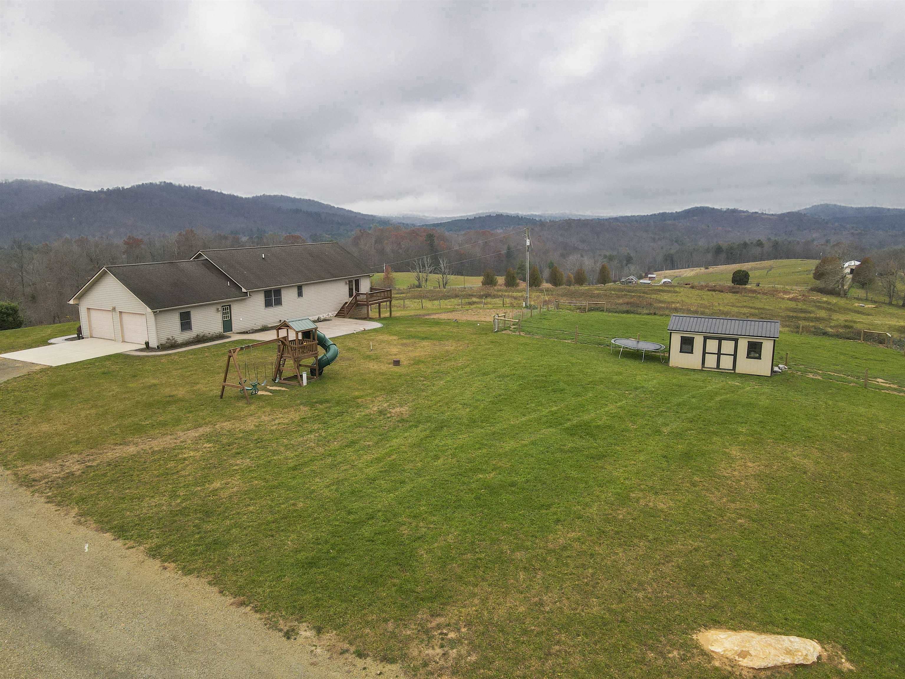 5485 Buffalo Mountain Road SW Willis VA 24380