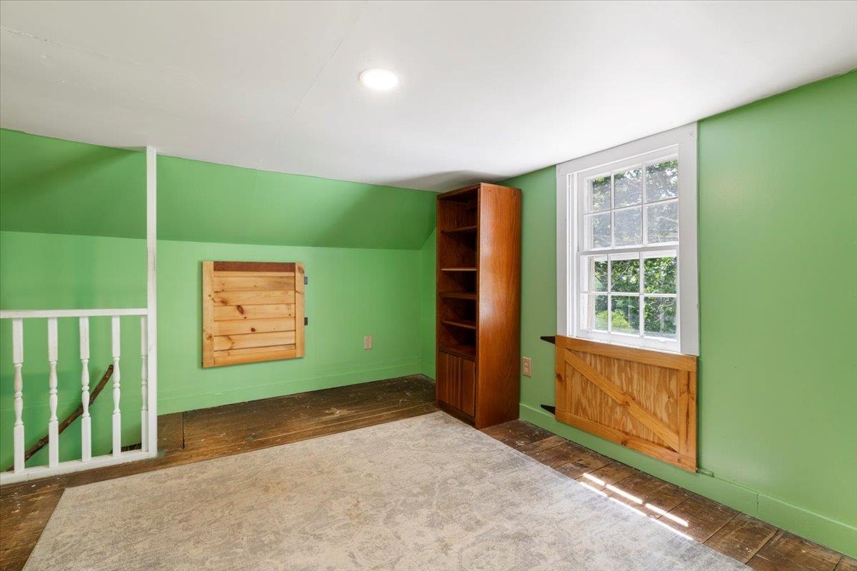 4343 Indian Valley Road NW Willis VA 24380