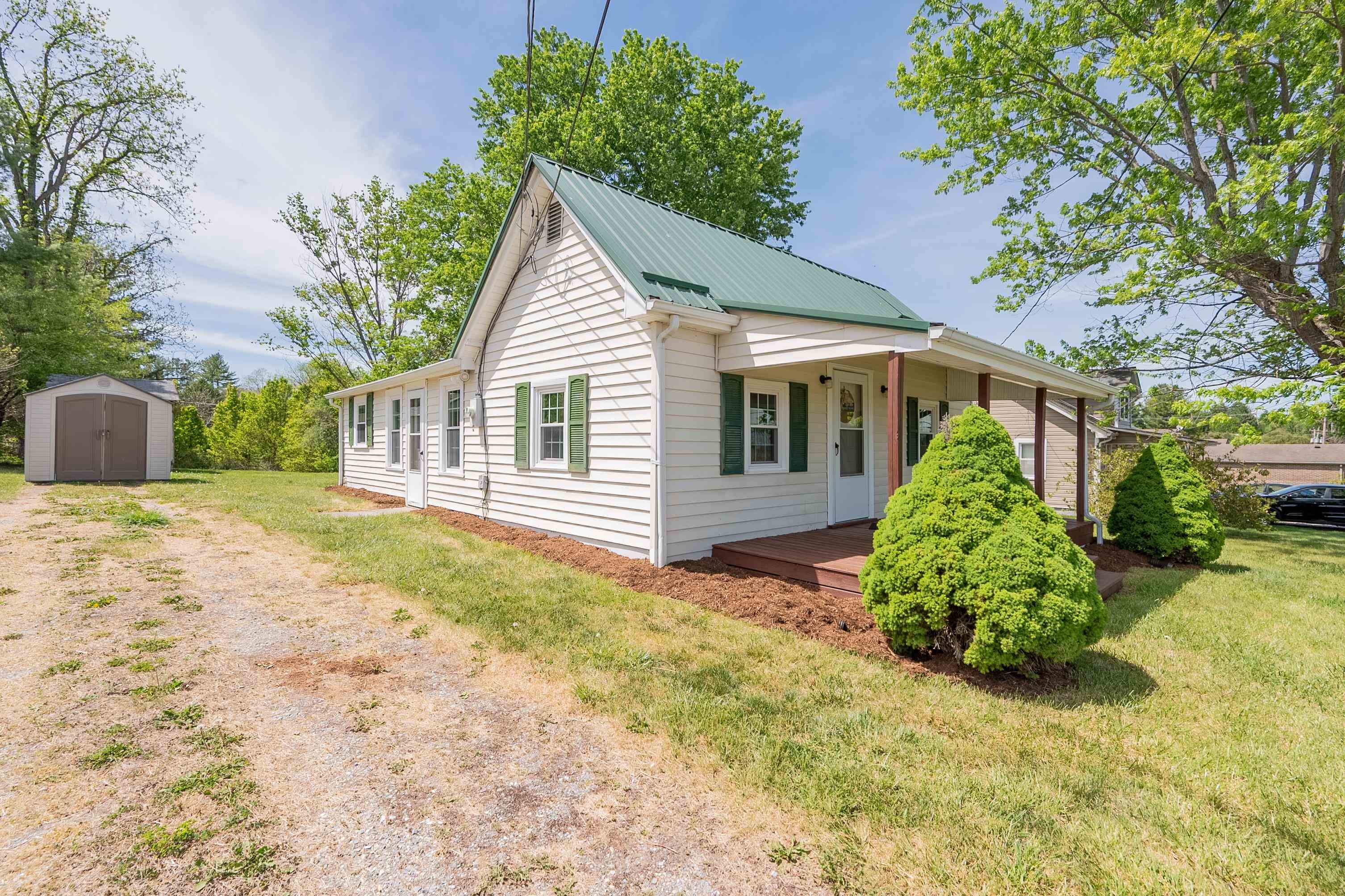1914 Warden Springs Road Pulaski VA 24301