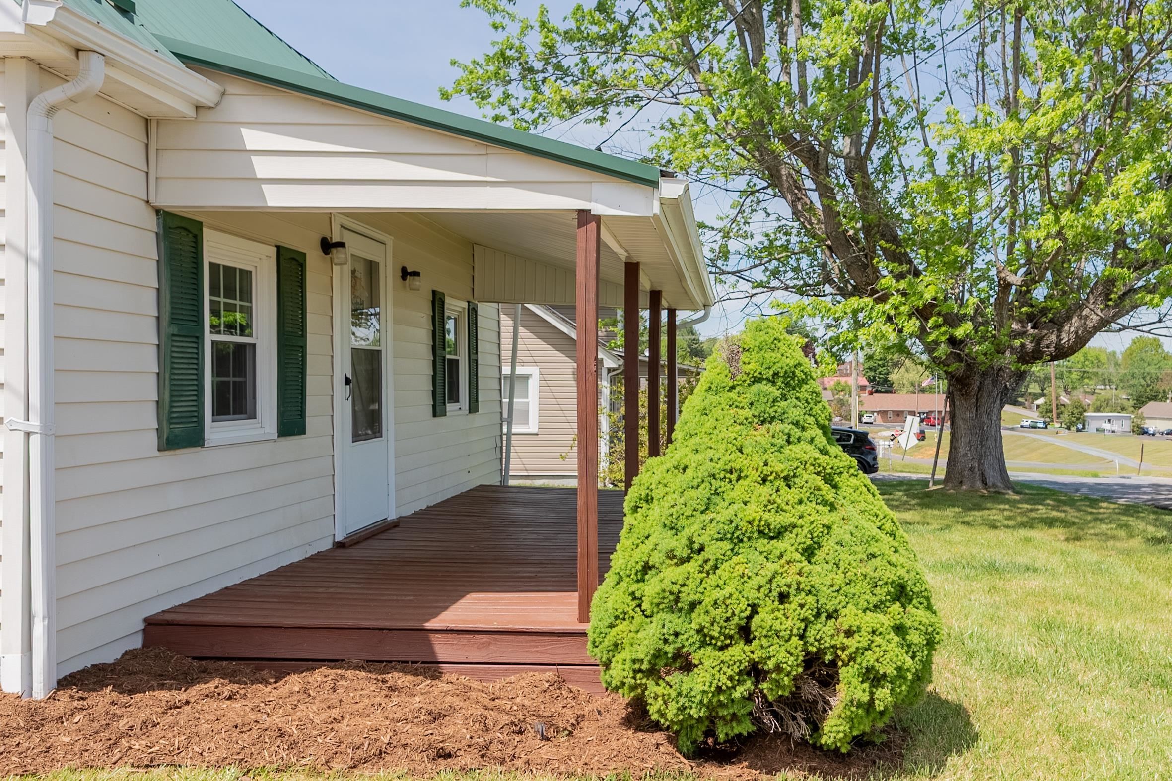 1914 Warden Springs Road Pulaski VA 24301