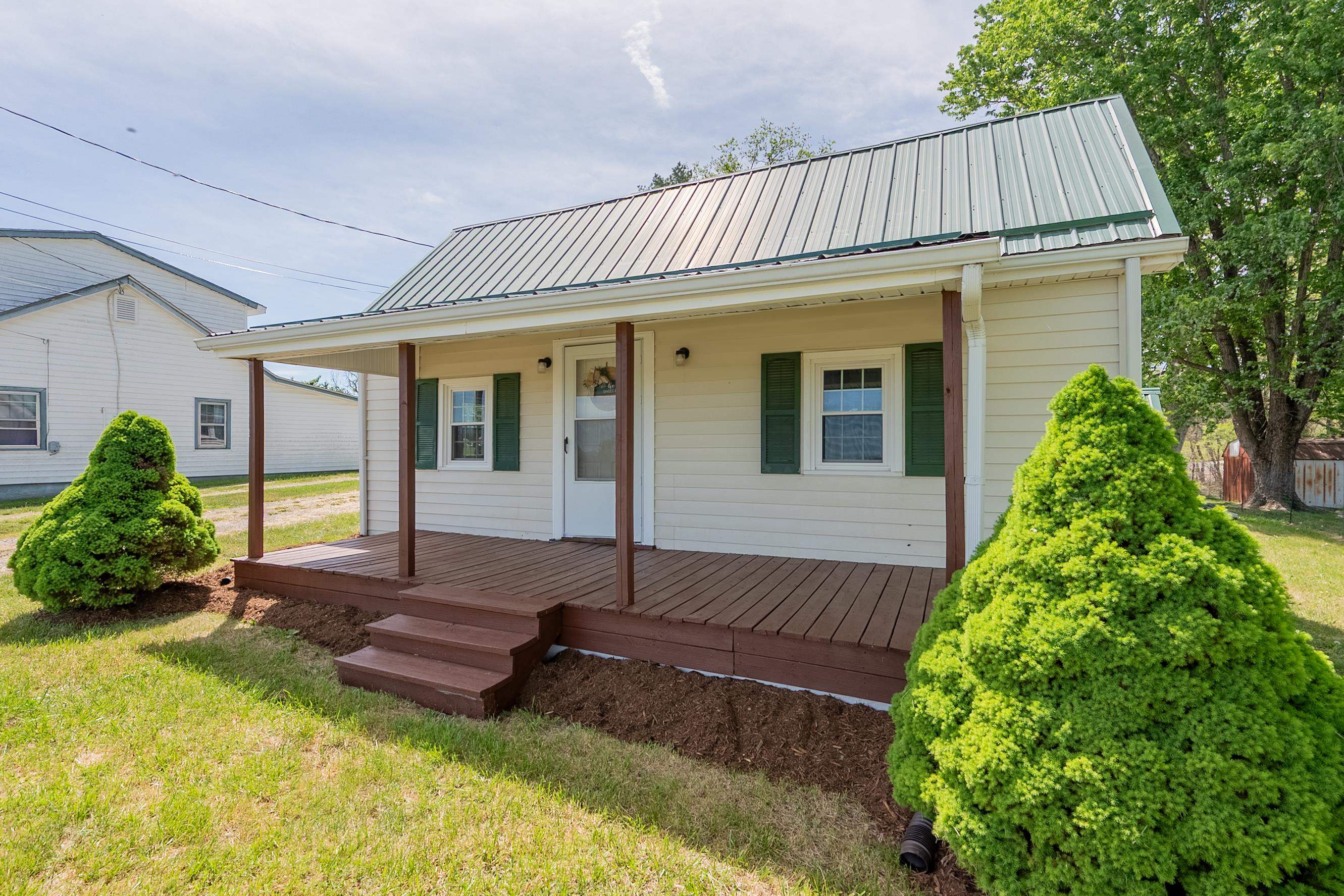 1914 Warden Springs Road Pulaski VA 24301