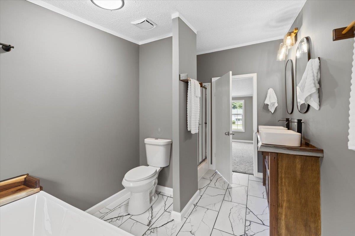 1608 Taylor Street Radford VA 24141