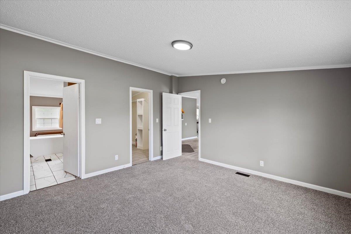 1608 Taylor Street Radford VA 24141