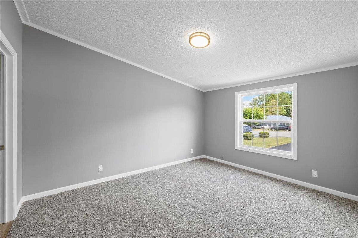 1608 Taylor Street Radford VA 24141