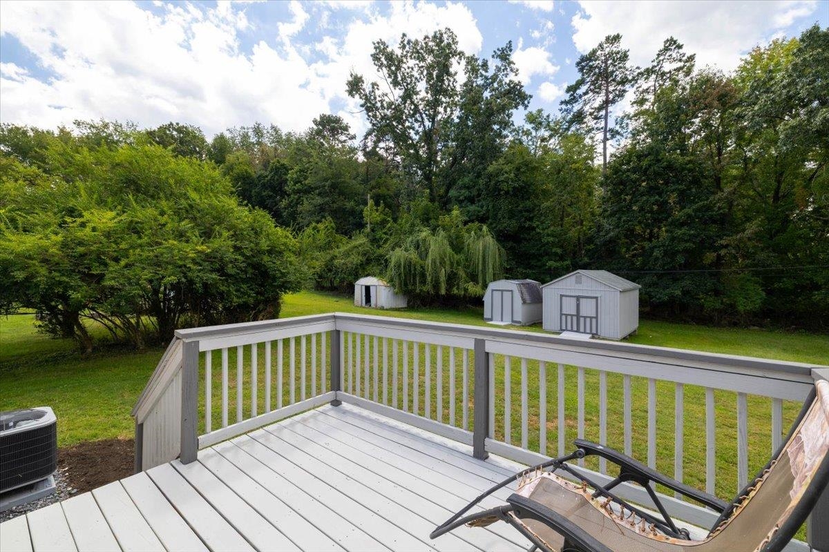 1608 Taylor Street Radford VA 24141