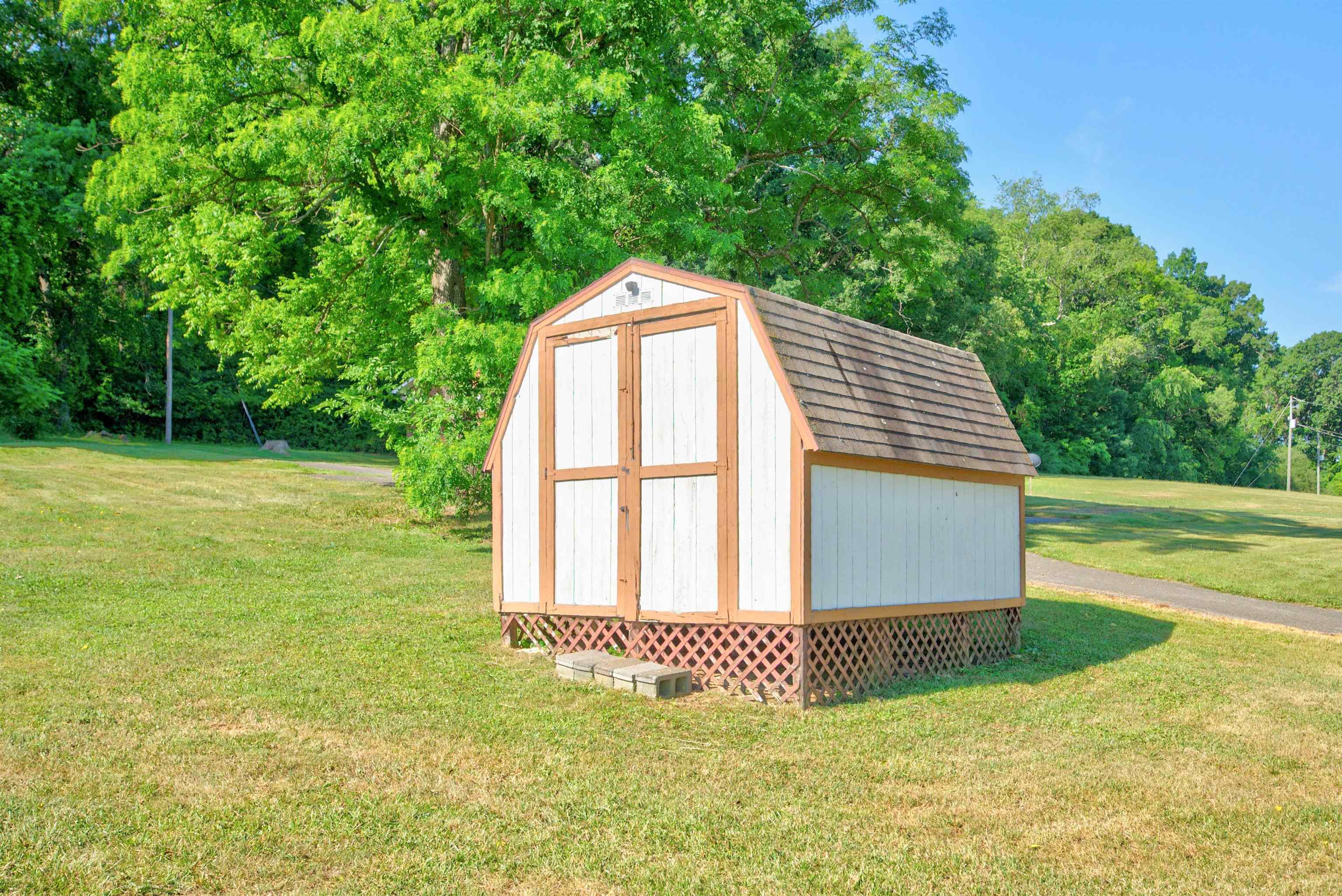 6226 Old Route 11 Road Dublin VA 24084