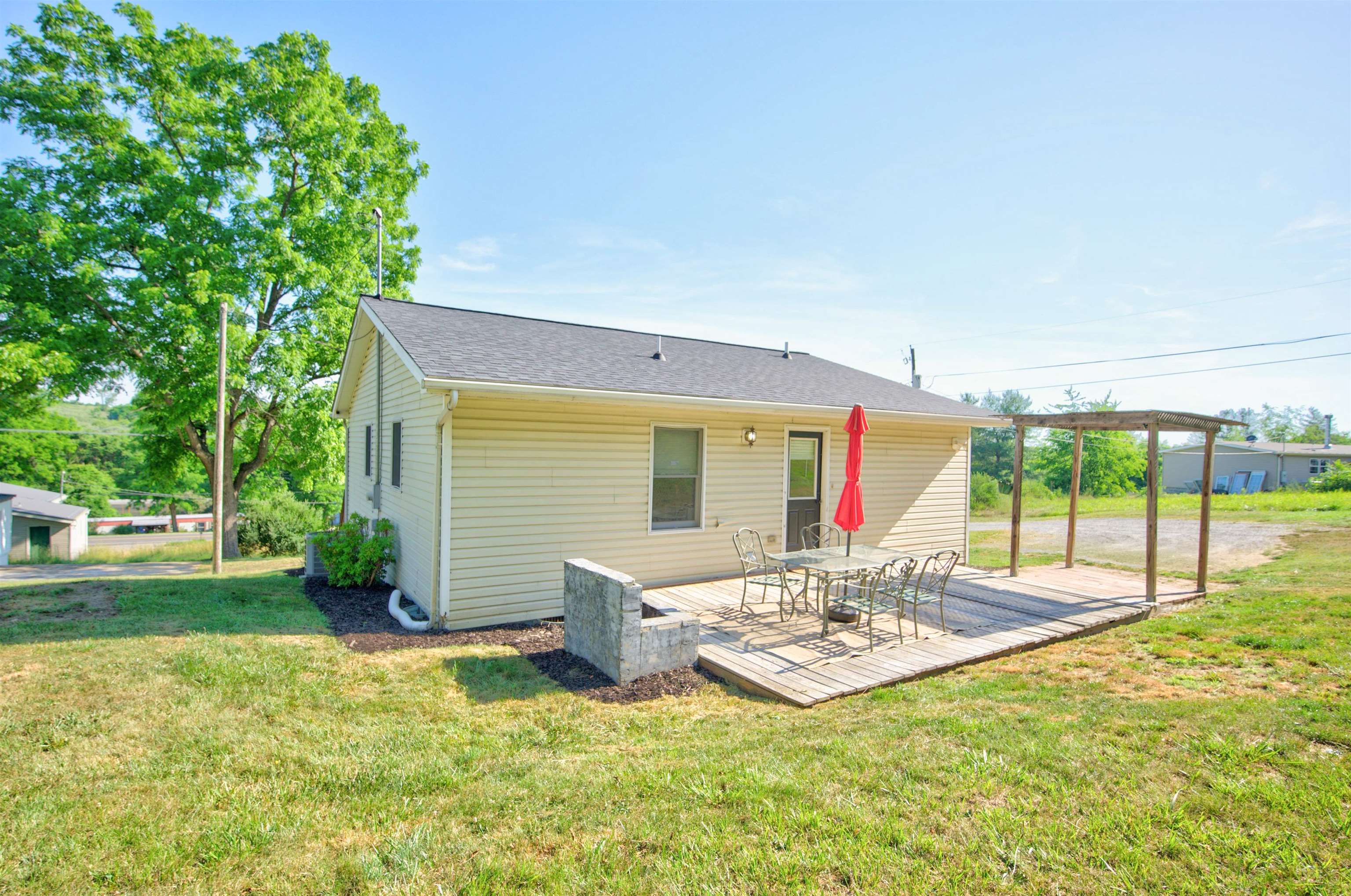 6226 Old Route 11 Road Dublin VA 24084