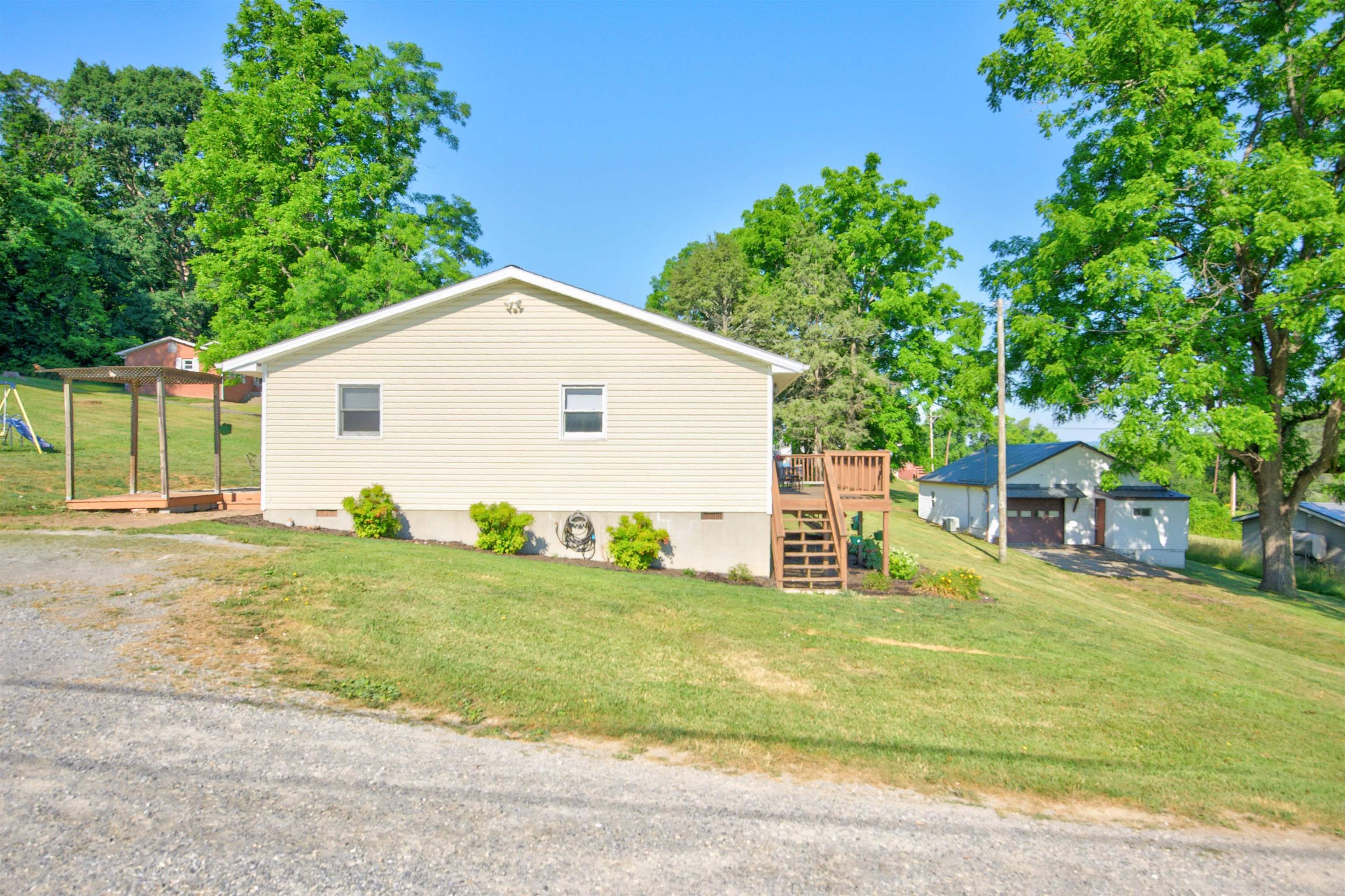 6226 Old Route 11 Road Dublin VA 24084
