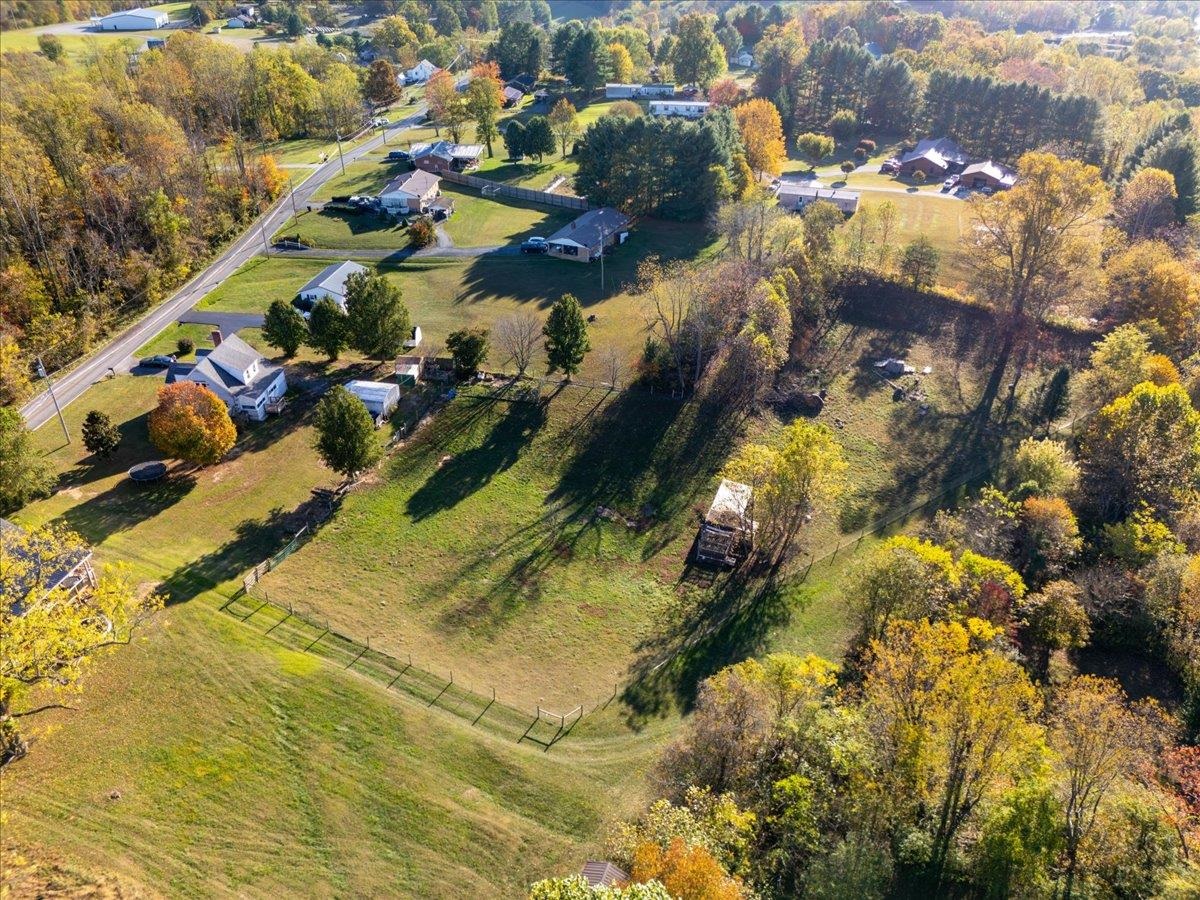 218 Doe Creek Road Pembroke VA 24136