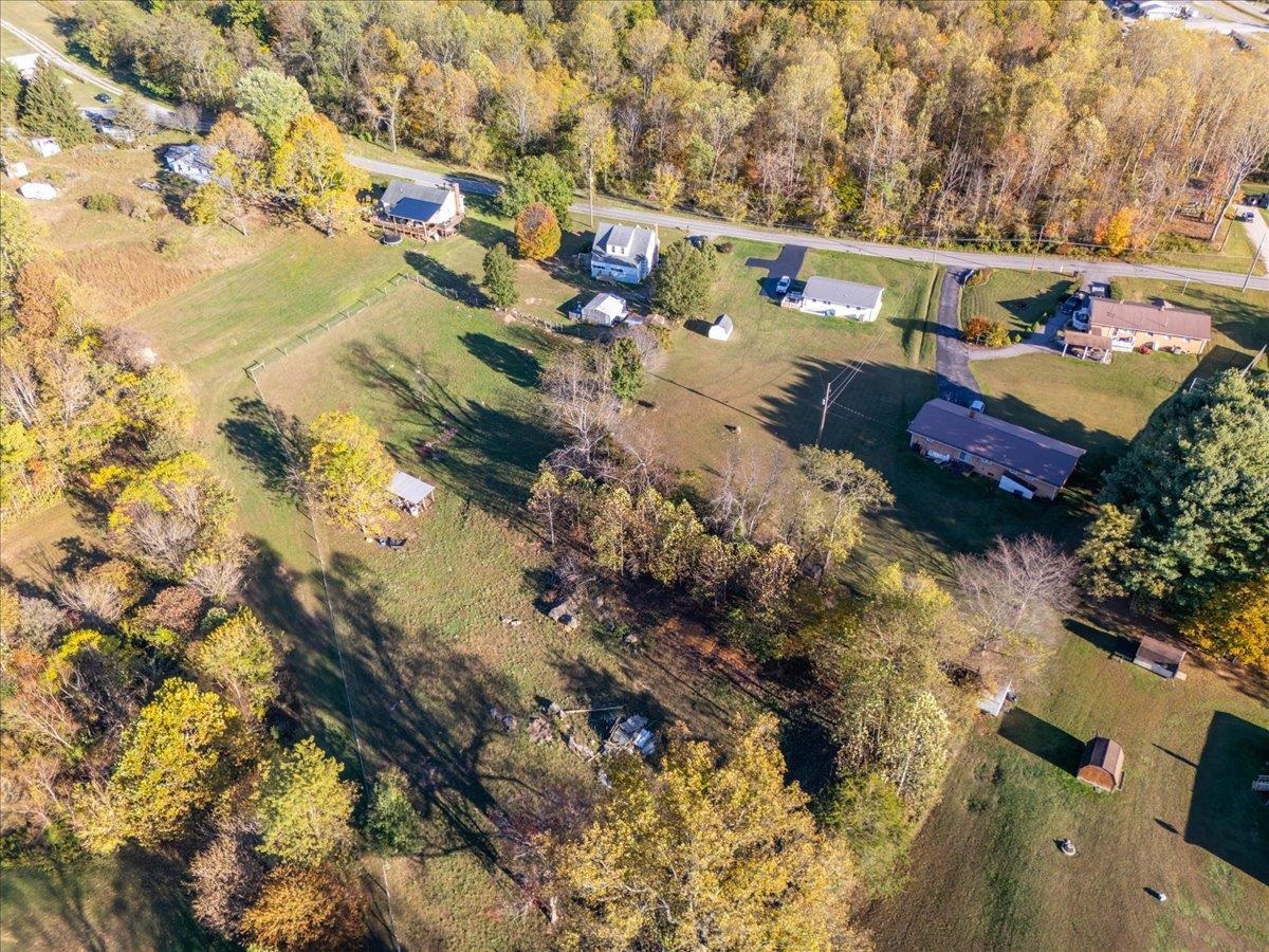 218 Doe Creek Road Pembroke VA 24136