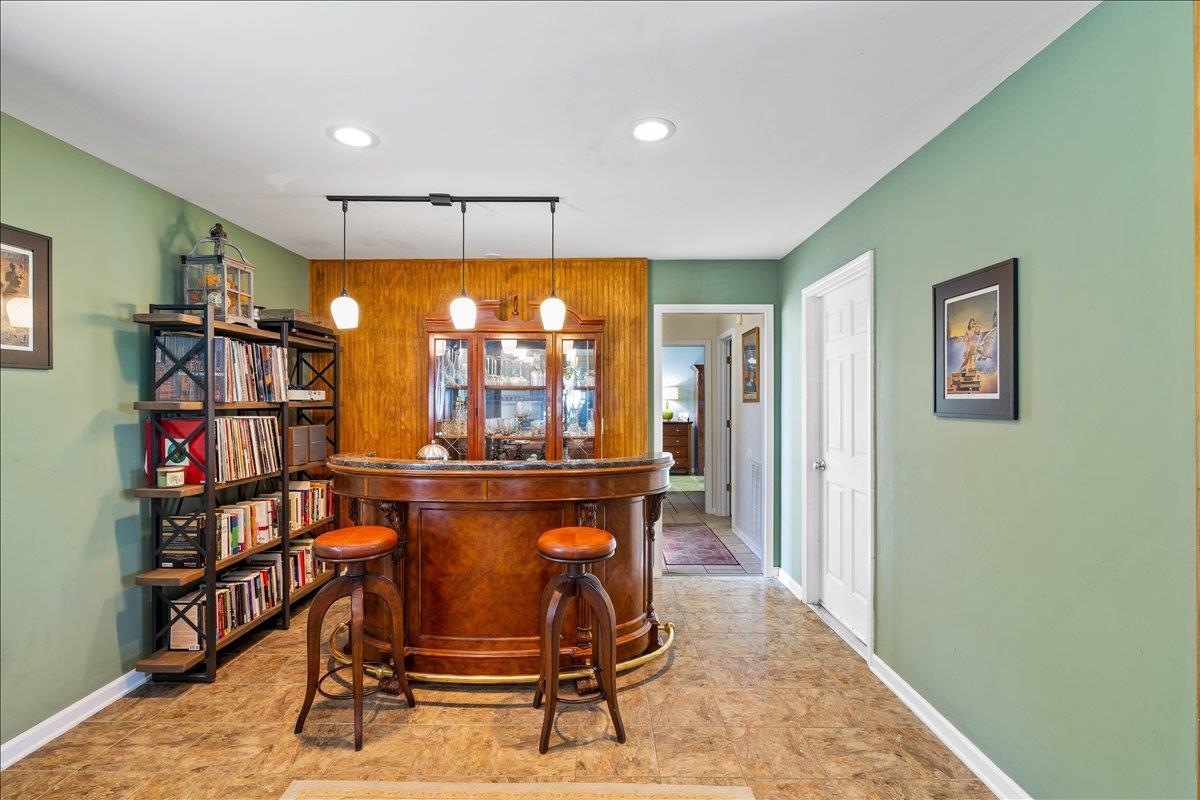 6352 Spring Avenue Fairlawn VA 24141