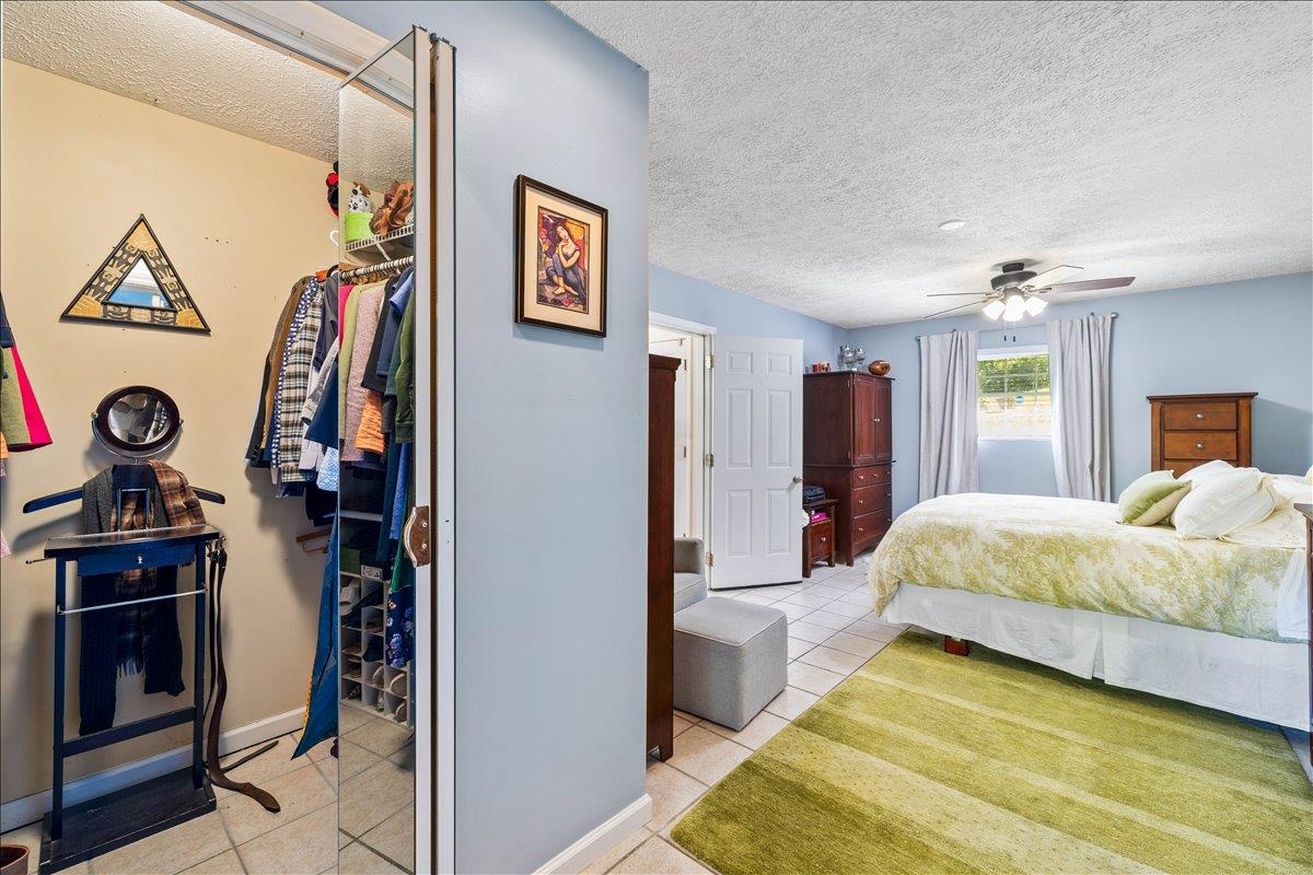 6352 Spring Avenue Fairlawn VA 24141