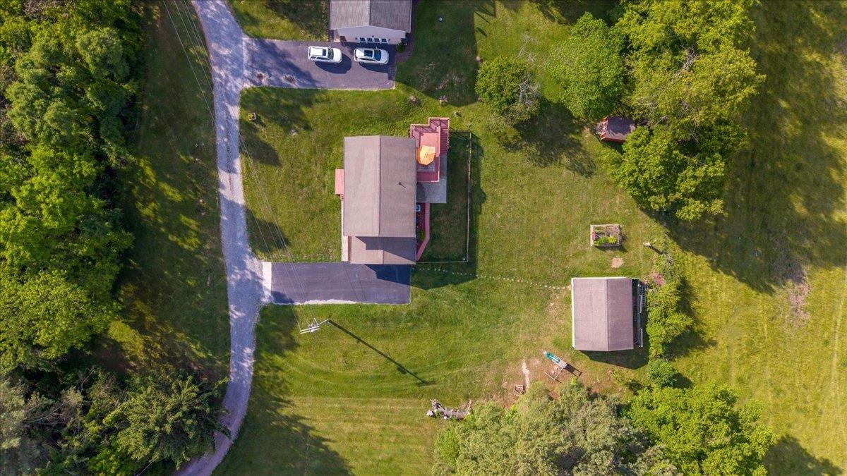 6352 Spring Avenue Fairlawn VA 24141