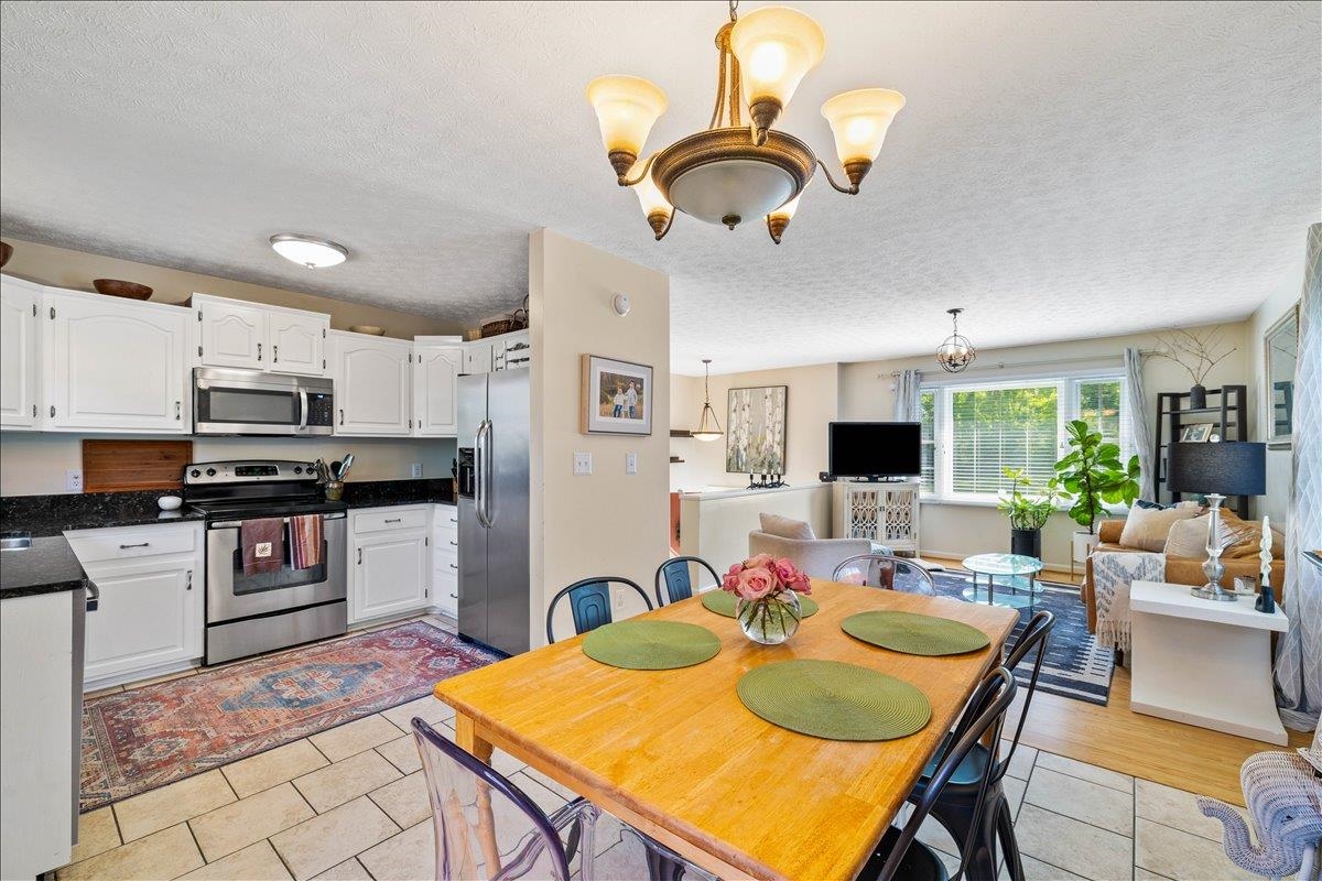6352 Spring Avenue Fairlawn VA 24141