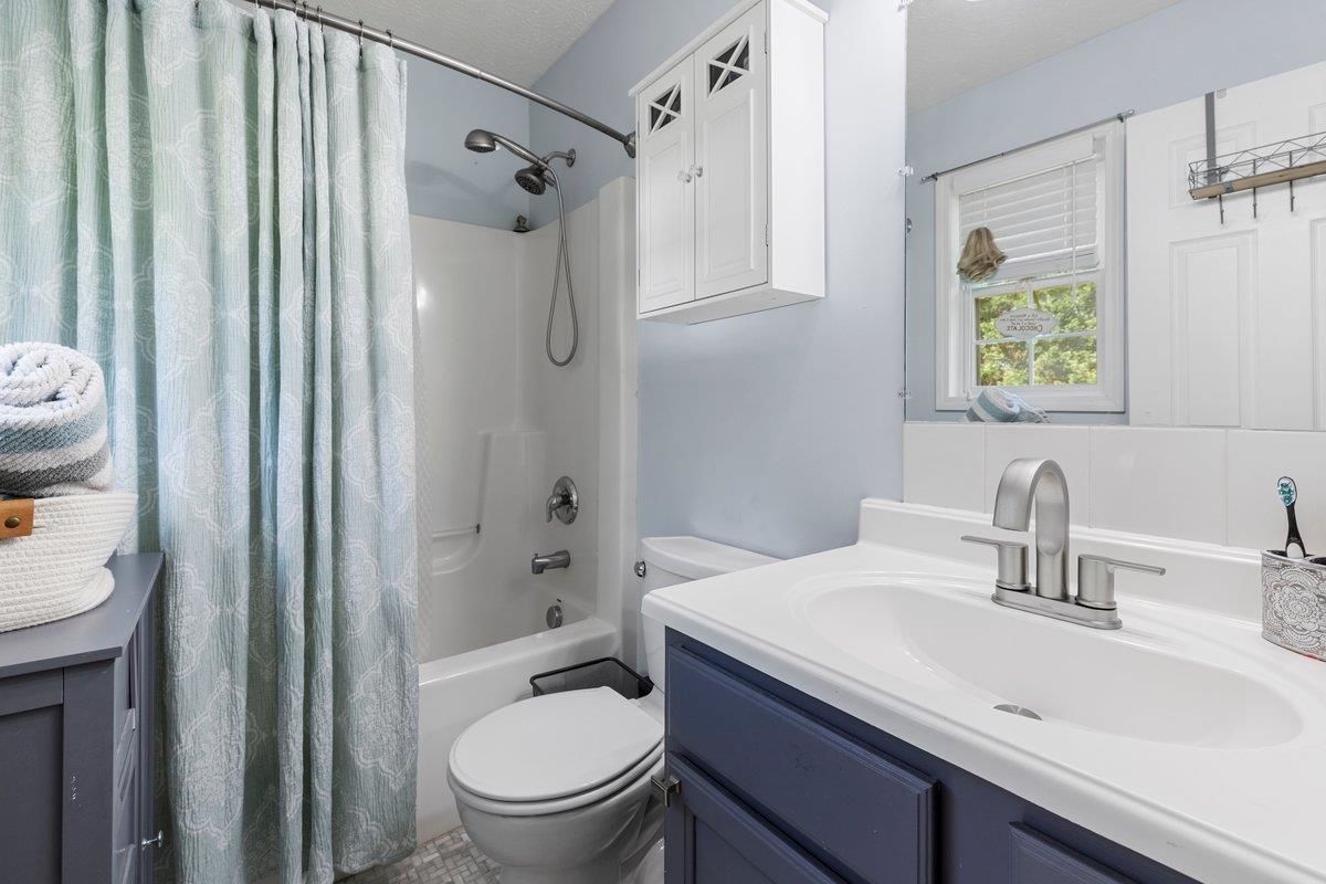 105 Ashton Court Christiansburg VA 24073