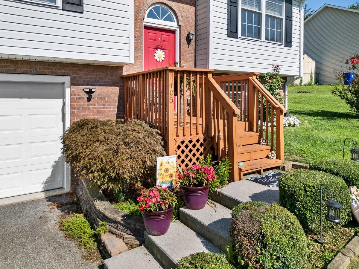 105 Ashton Court Christiansburg VA 24073